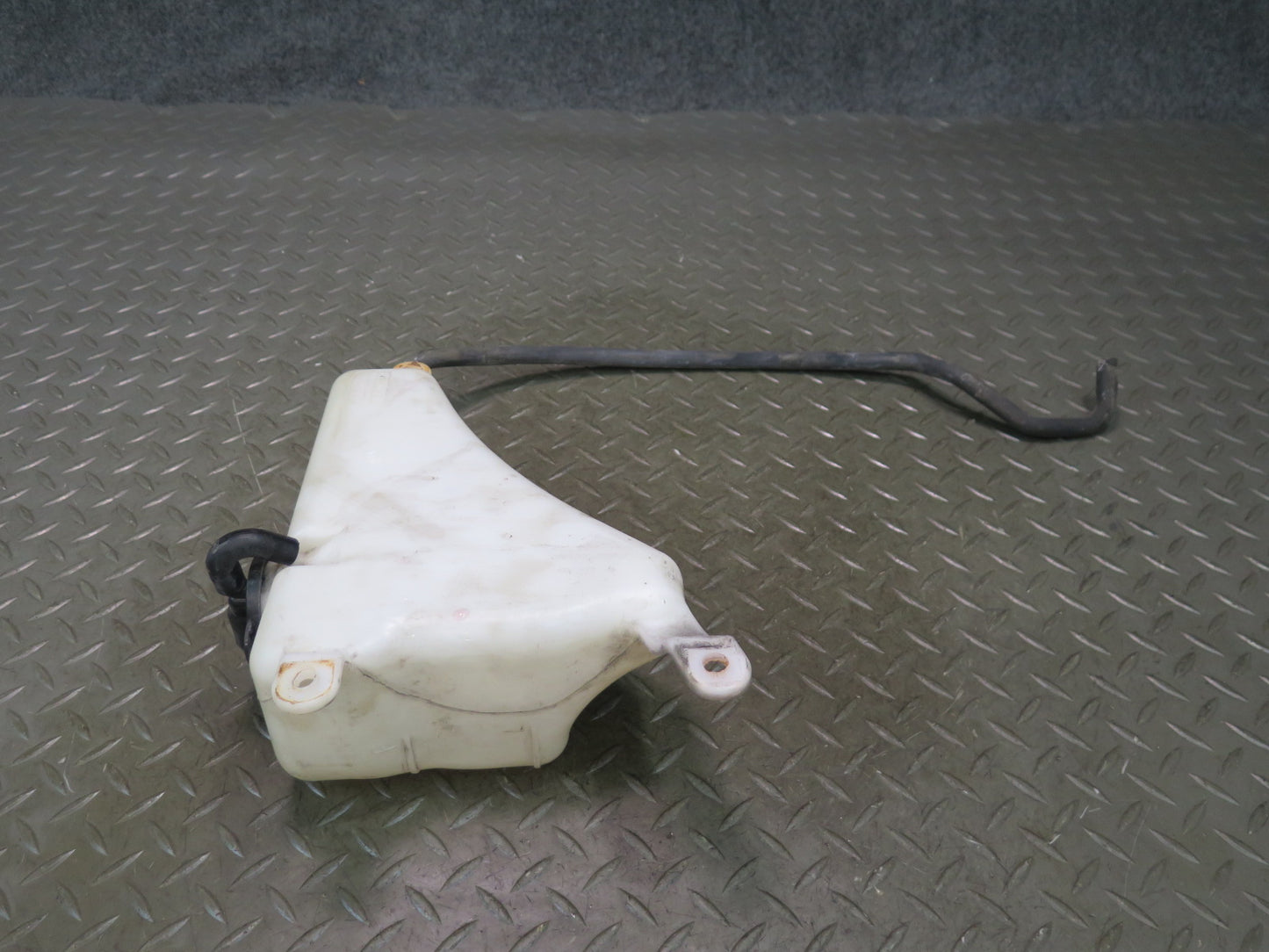 2003-2009 Lexus GX470 Engine Coolant Expansion Overflow Reservoir Tank