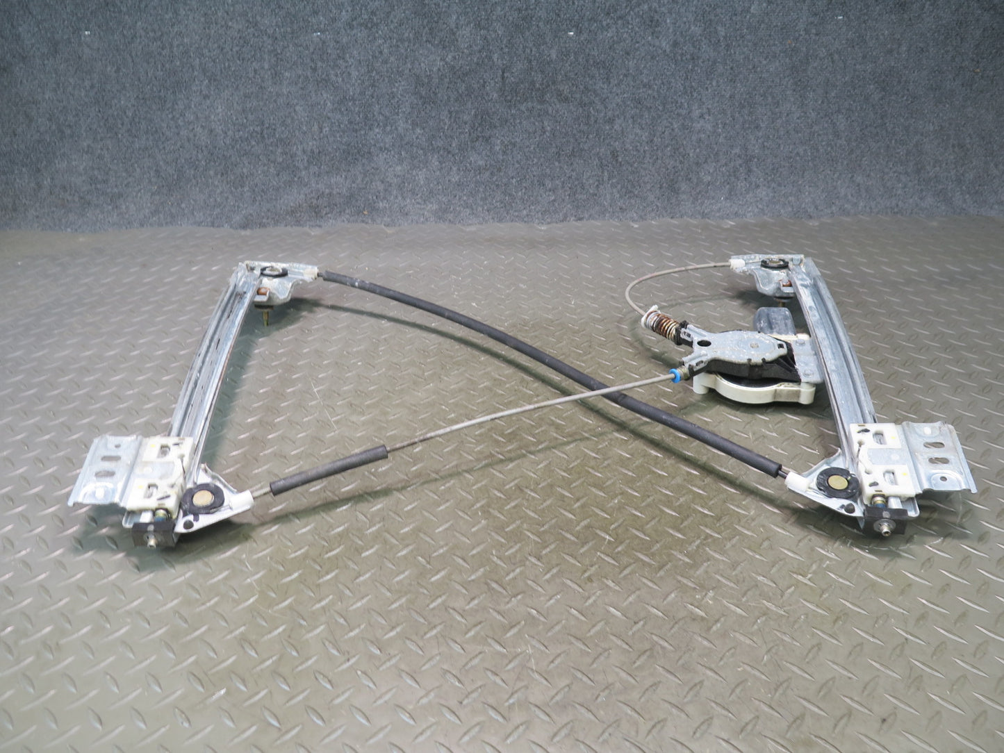 03-06 Chevrolet SSR Front Left Driver Door Window Regulator w Motor OEM