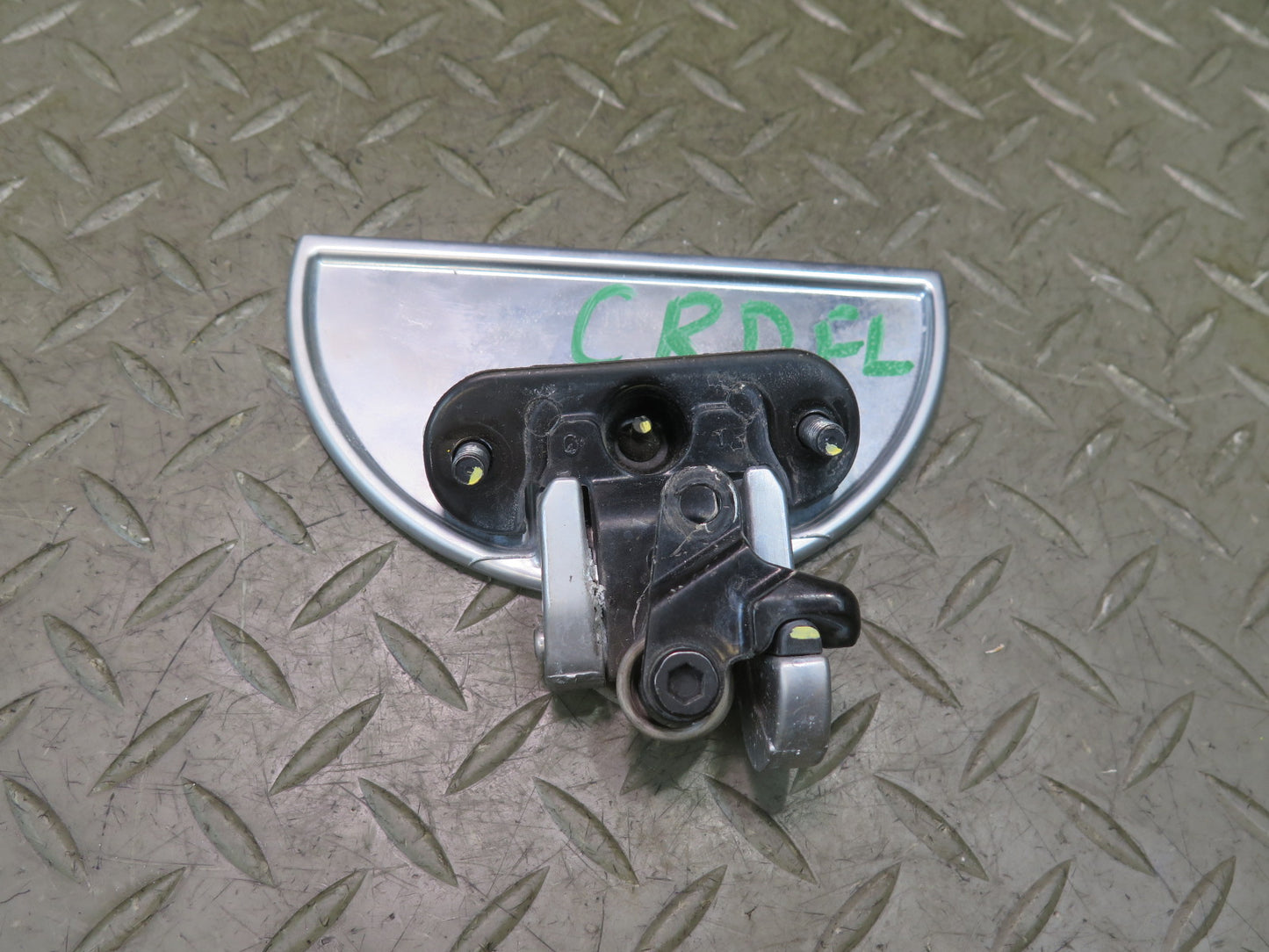 03-06 Chevrolet SSR Front Left Driver Door Exterior Handle OEM
