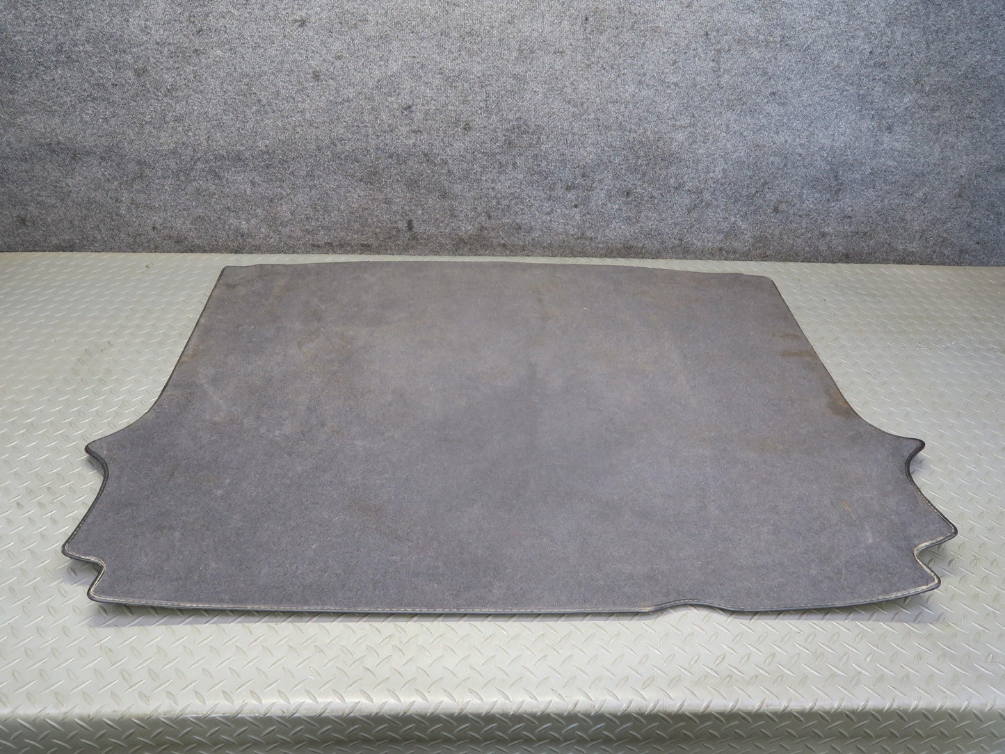 86-91 Mercedes W126 560SEL Sedan Rear Trunk Floor MAT Carpet Cover Gray OEM