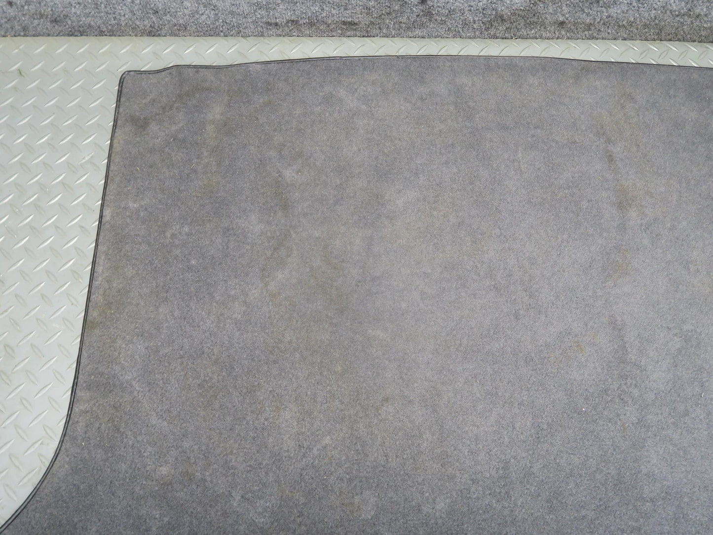 86-91 Mercedes W126 560SEL Sedan Rear Trunk Floor MAT Carpet Cover Gray OEM