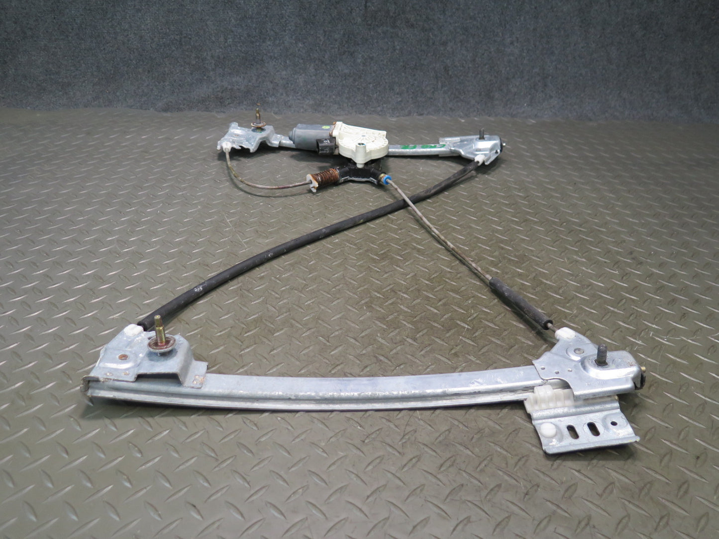 03-06 Chevrolet SSR Front Right Passenger Door Window Regulator w Motor OEM