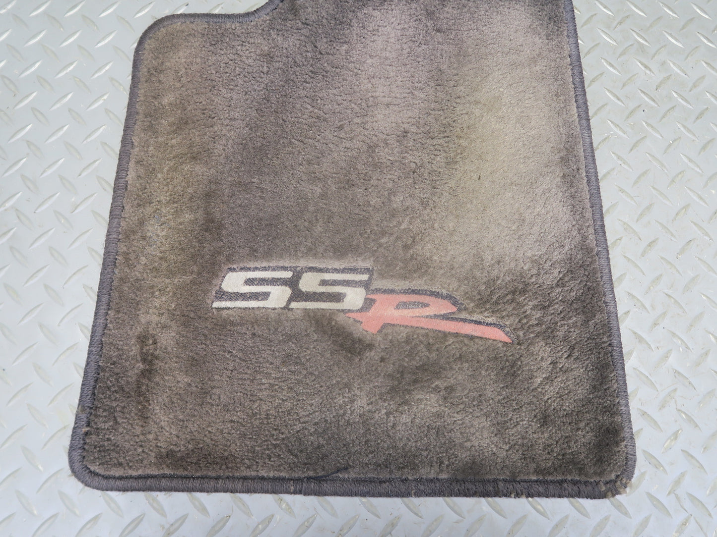 03-04 Chevrolet SSR Set of 2 Front Left & Right Floor MAT Black Carpet