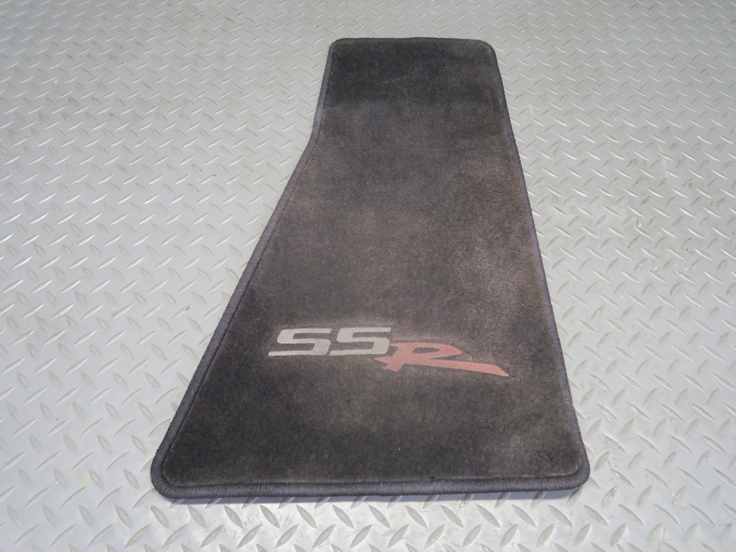 03-04 Chevrolet SSR Set of 2 Front Left & Right Floor MAT Black Carpet