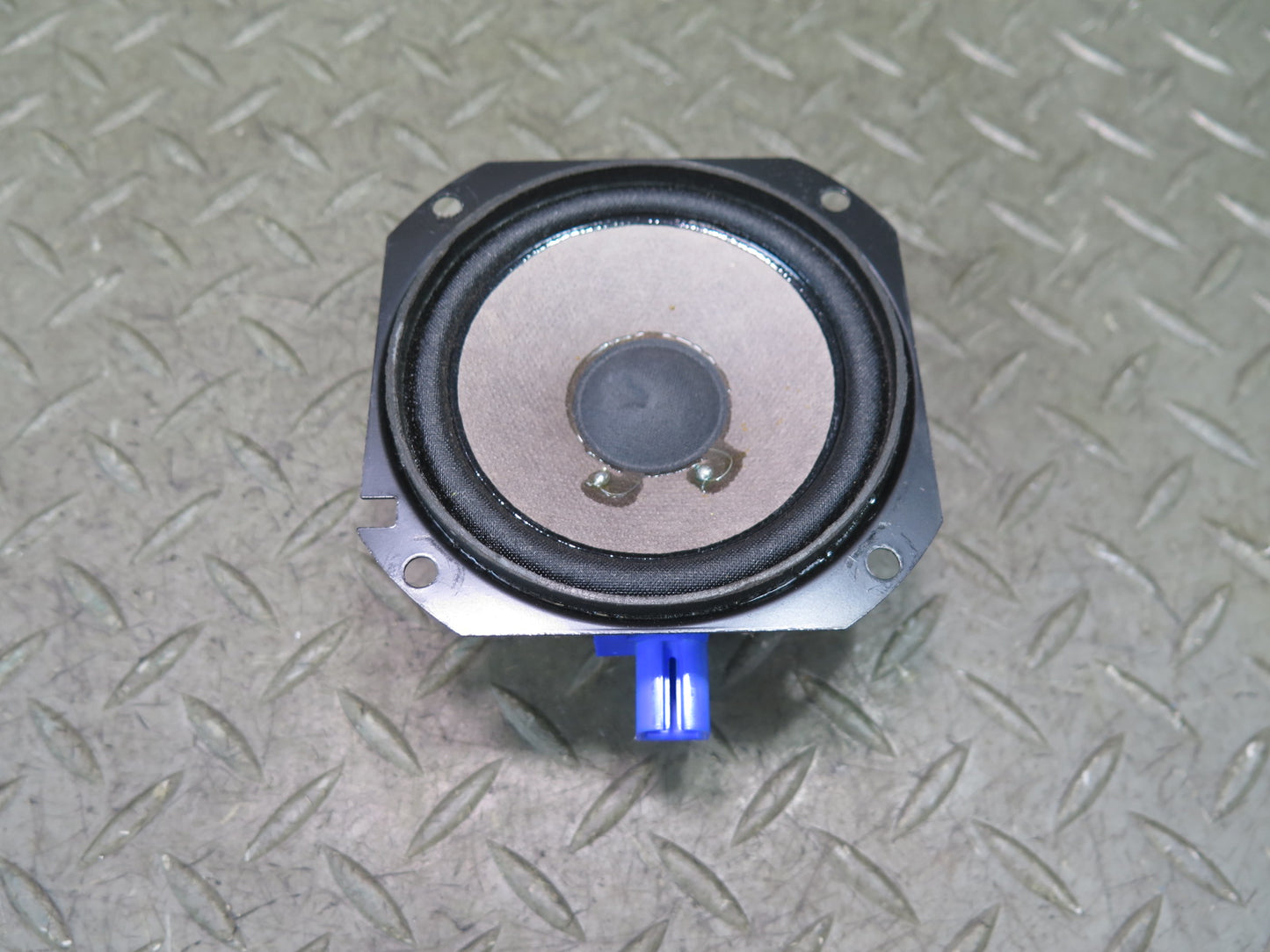 03-06 Chevrolet SSR Set of 2 Front or Rear 3.5" Speaker 10302898 OEM