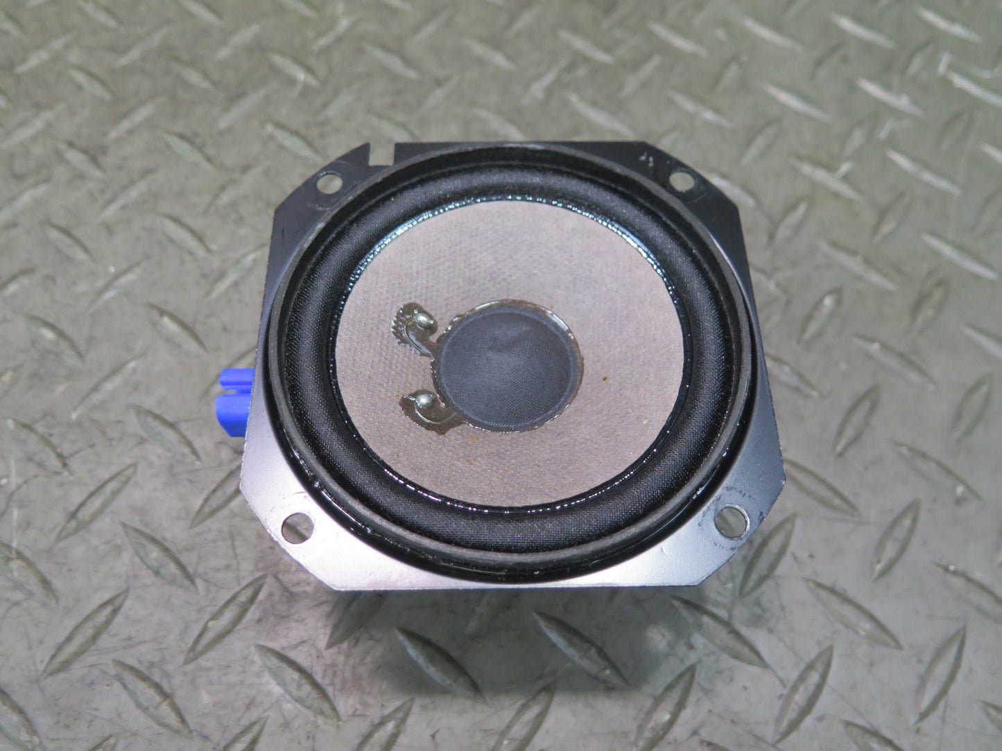 03-06 Chevrolet SSR Set of 2 Front or Rear 3.5" Speaker 10302898 OEM