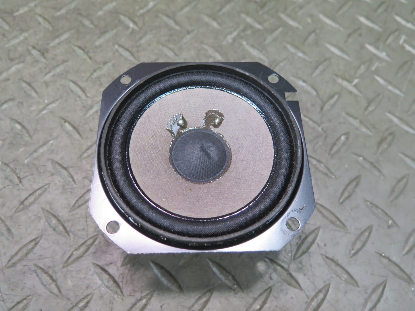 03-06 Chevrolet SSR Set of 2 Front or Rear 3.5" Speaker 10302898 OEM