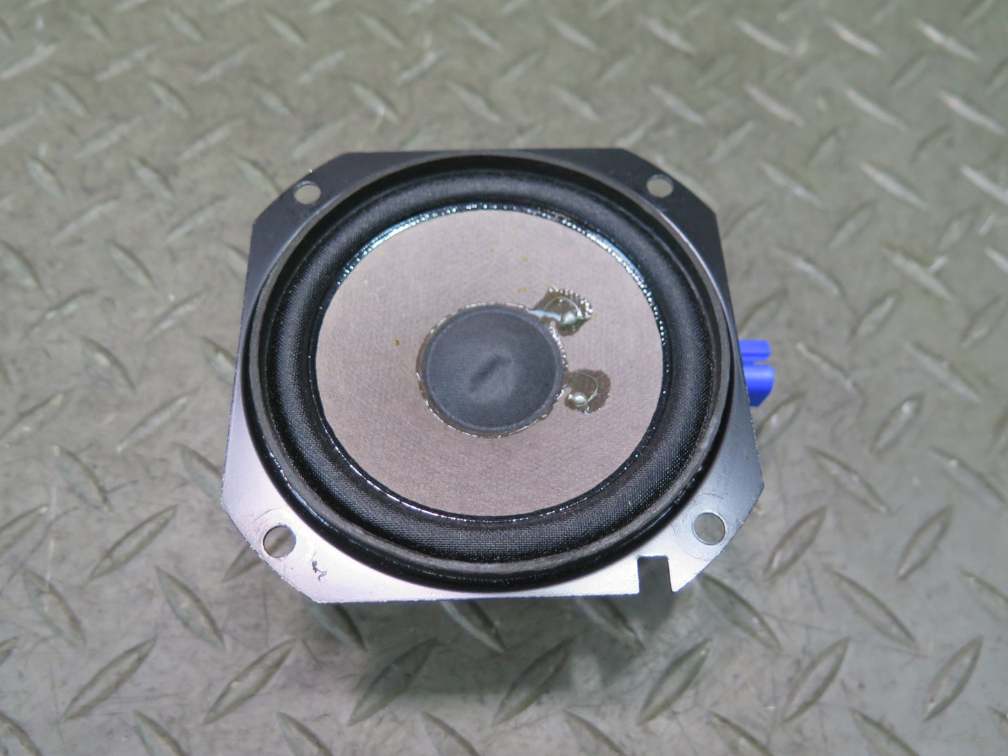 03-06 Chevrolet SSR Set of 2 Front or Rear 3.5" Speaker 10302898 OEM
