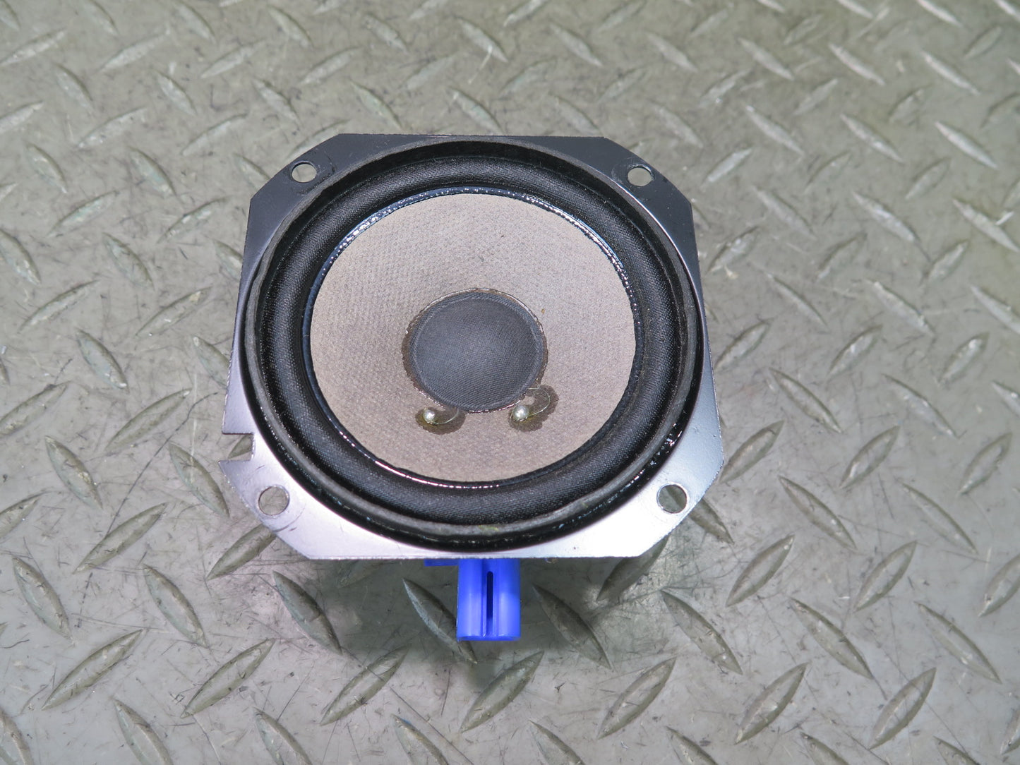 03-06 Chevrolet SSR Set of 2 Front or Rear 3.5" Speaker 10302898 OEM