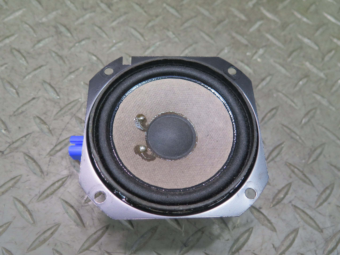 03-06 Chevrolet SSR Set of 2 Front or Rear 3.5" Speaker 10302898 OEM