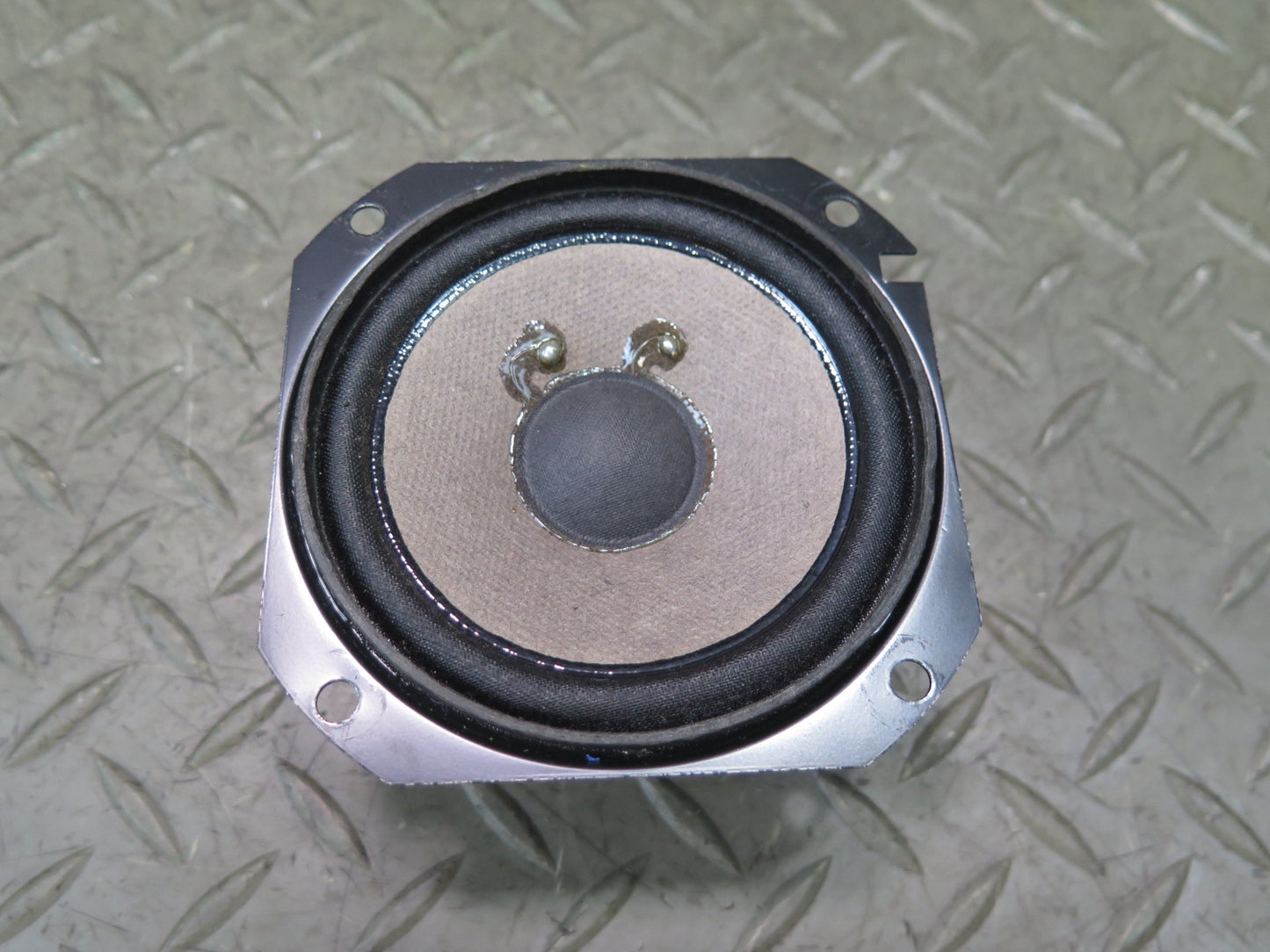 03-06 Chevrolet SSR Set of 2 Front or Rear 3.5" Speaker 10302898 OEM