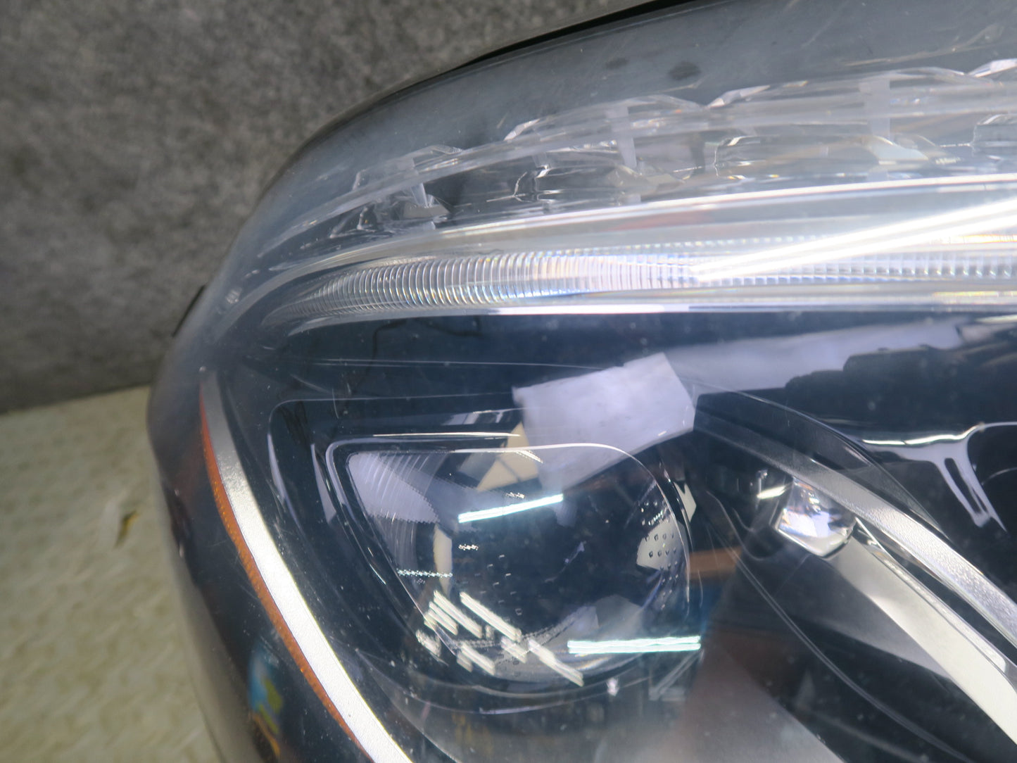 2017-2019 Mercedes X166 GLS450 Front Right Side Intelligent LED Headlight Lamp