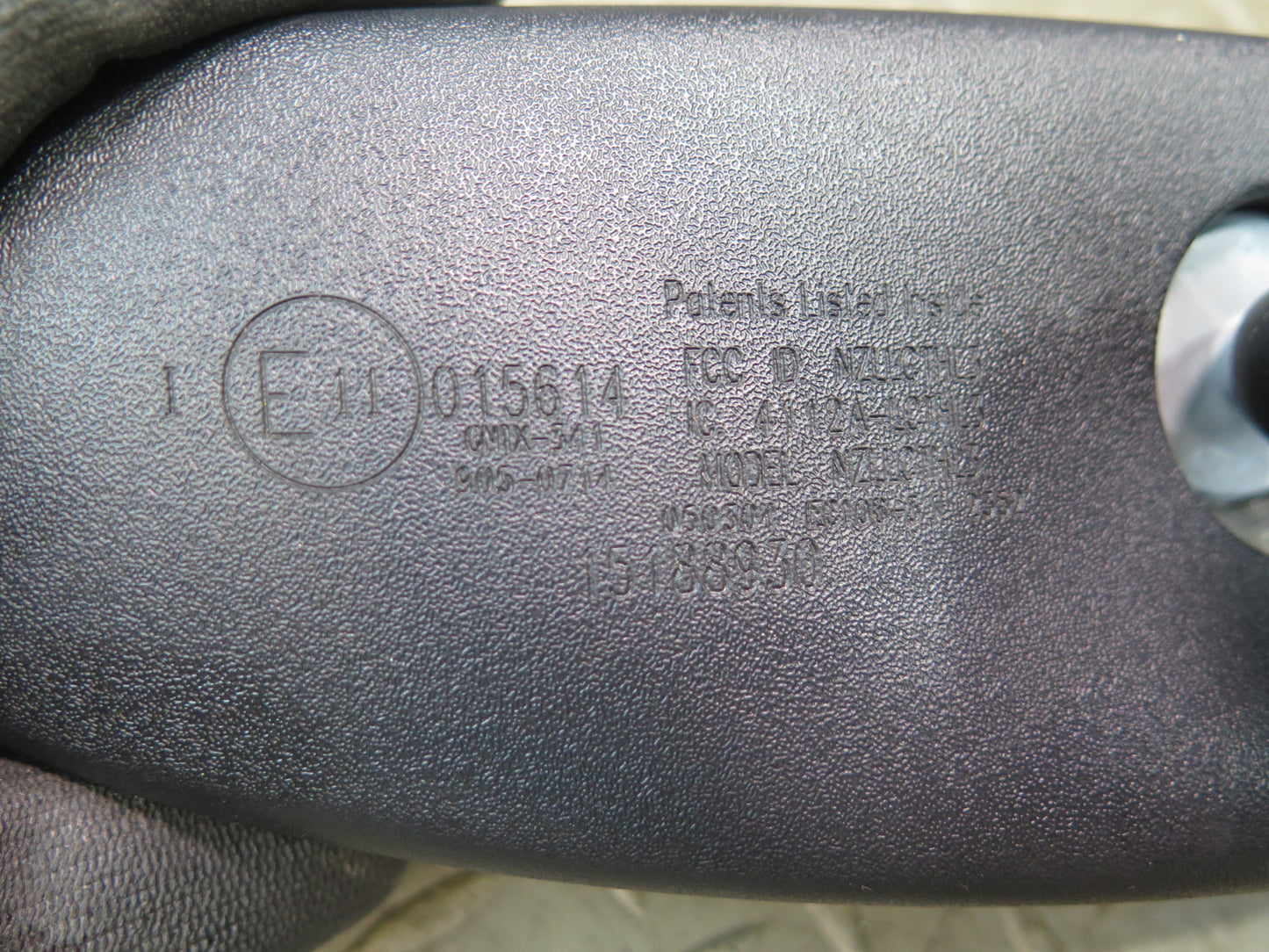03-06 Chevrolet SSR Auto Dim Homelink Light Interior Rear View Mirror OEM
