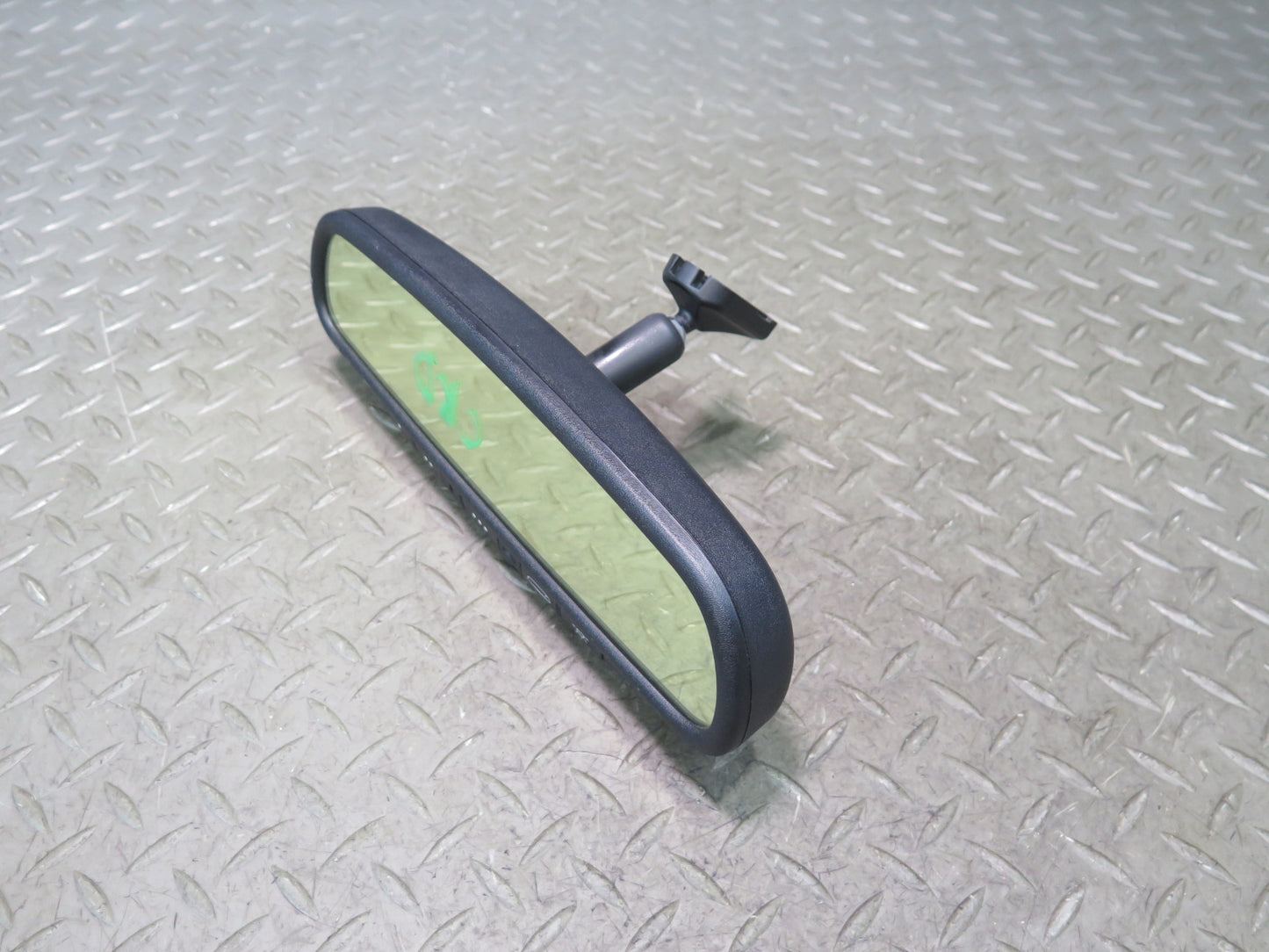 03-06 Chevrolet SSR Auto Dim Homelink Light Interior Rear View Mirror OEM