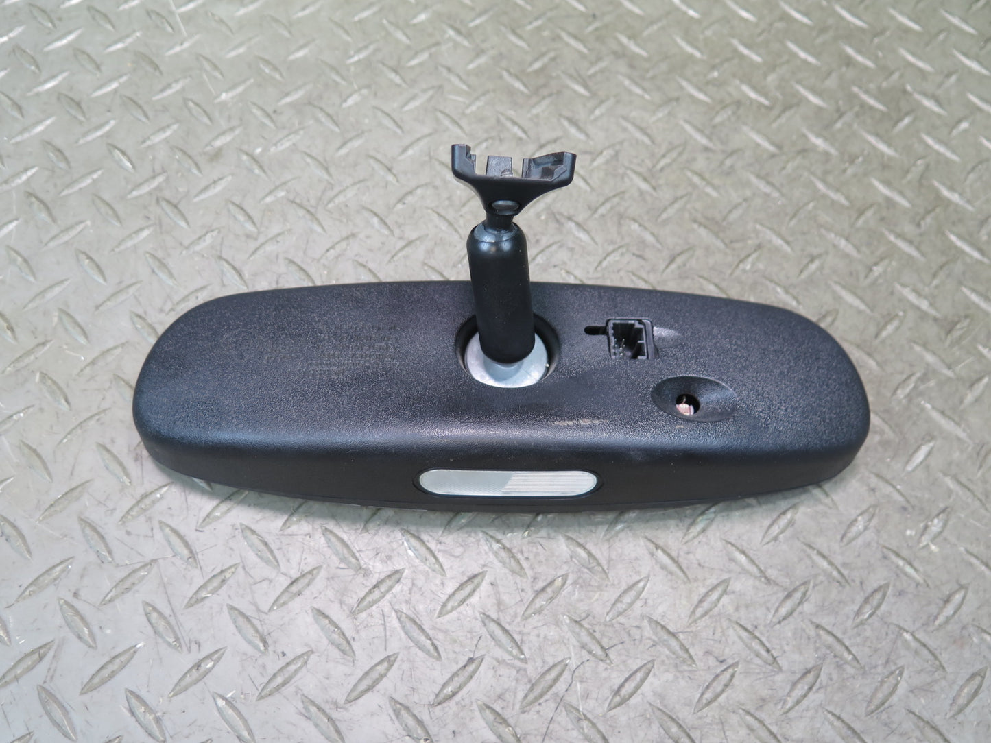 03-06 Chevrolet SSR Auto Dim Homelink Light Interior Rear View Mirror OEM