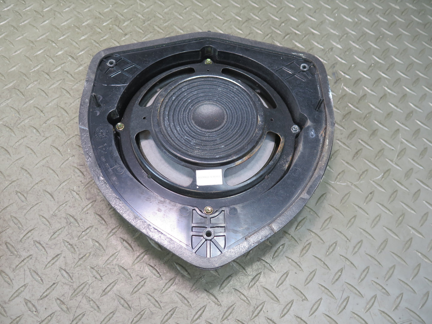 03-06 Chevrolet SSR Set of 2 Front Left & Right Door Bose Woofer Speaker OEM