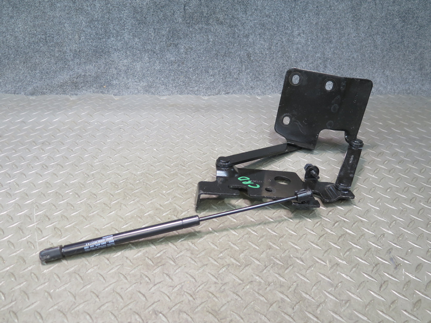 03-06 Chevrolet SSR Set of 2 Rear Left & Right Trunk Hinge w Strut Shock OEM