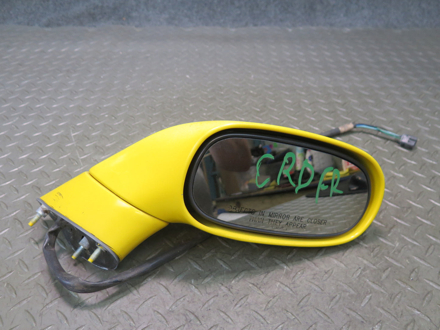 03-06 Chevrolet SSR Front Right Pass Door Side View Power Mirror Yellow OEM