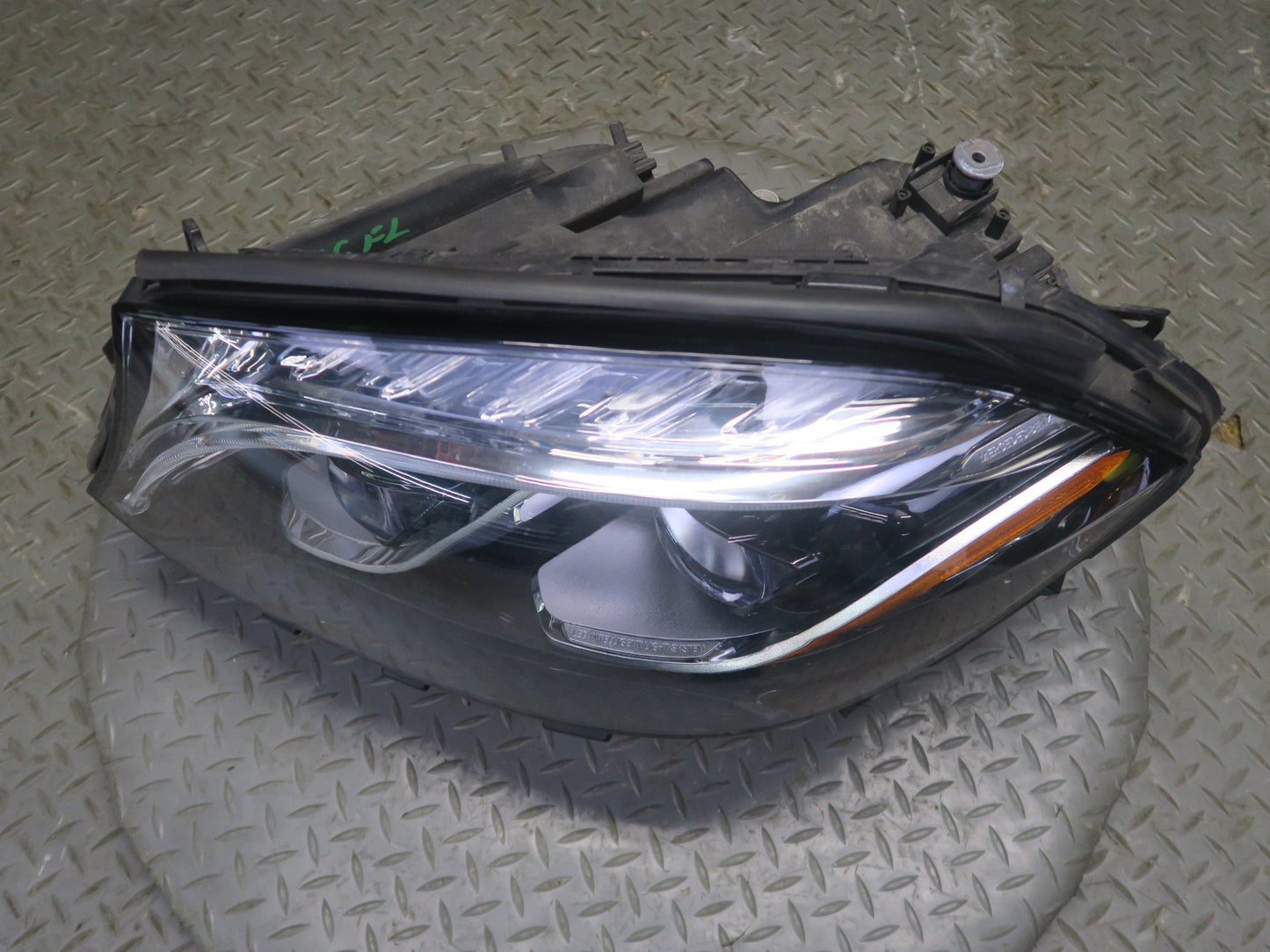 2017-2019 Mercedes X166 GLS450 Front Left Side Intelligent LED Headlight Lamp
