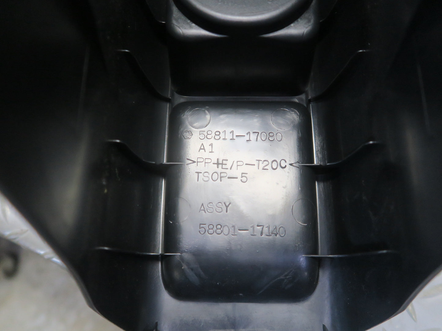 00-05 Toyota MR2 Spyder ZZW30L Center Console Trim Cover Panel w Shift Boot OEM
