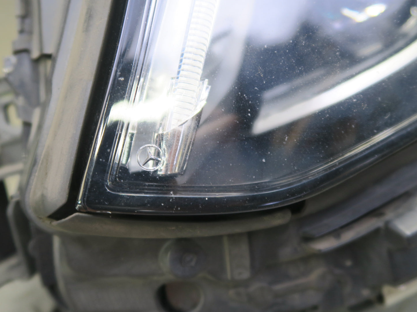 2017-2019 Mercedes X166 GLS450 Front Left Side Intelligent LED Headlight Lamp