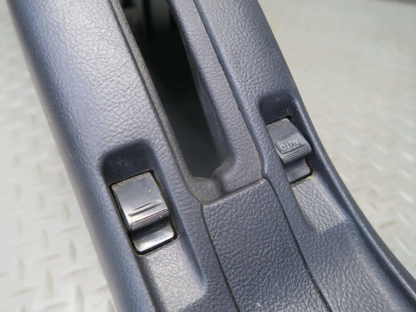 00-05 Toyota MR2 Spyder ZZW30L Center Console Trim Cover Panel w Shift Boot OEM
