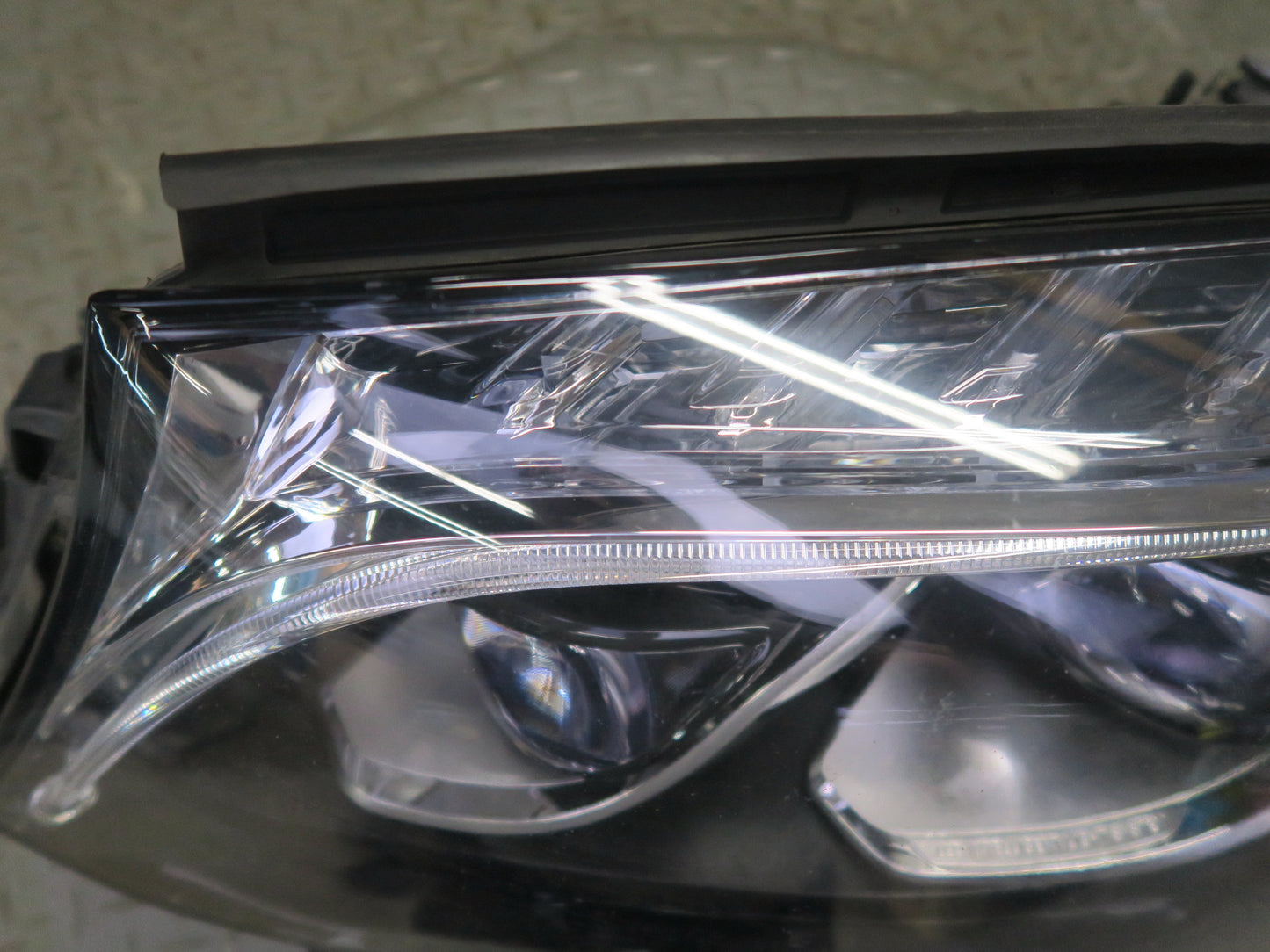 2017-2019 Mercedes X166 GLS450 Front Left Side Intelligent LED Headlight Lamp
