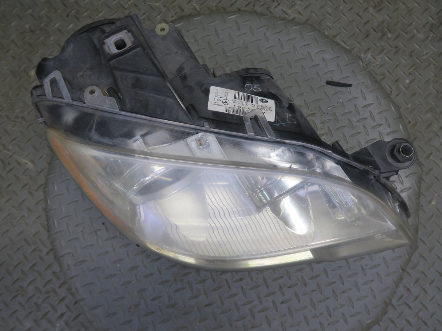 09-11 Mercedes W164 Ml-class Front Right Halogen Headlight Lamp OEM