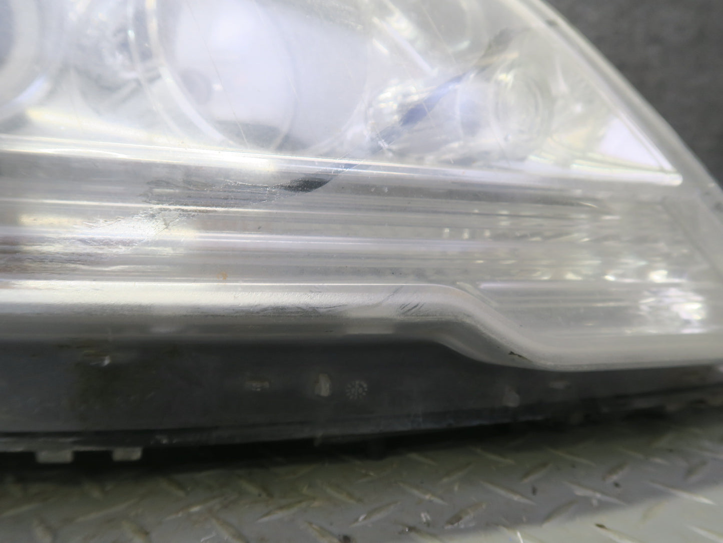 09-11 Mercedes W164 Ml-class Front Right Halogen Headlight Lamp OEM