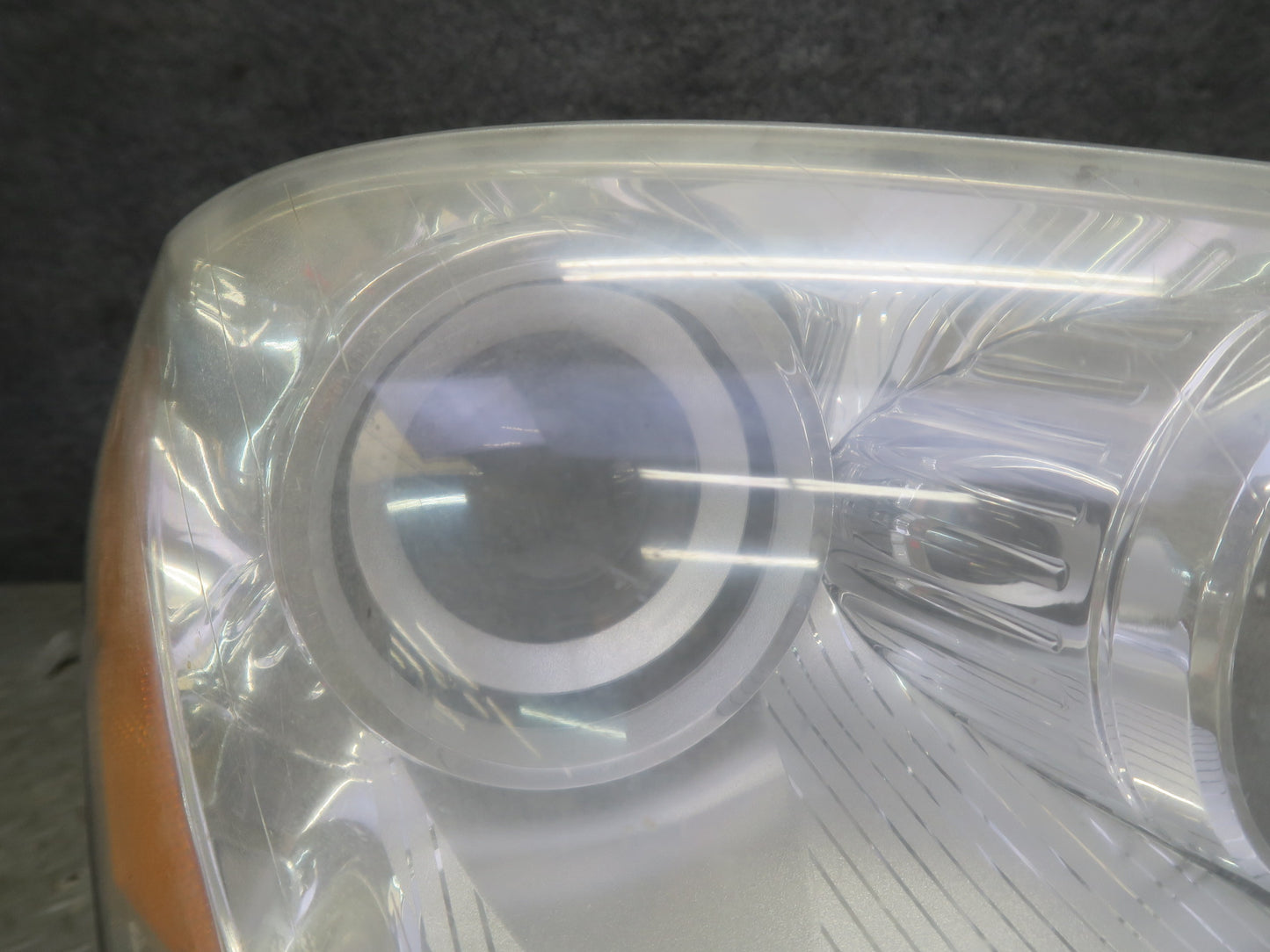 09-11 Mercedes W164 Ml-class Front Right Halogen Headlight Lamp OEM