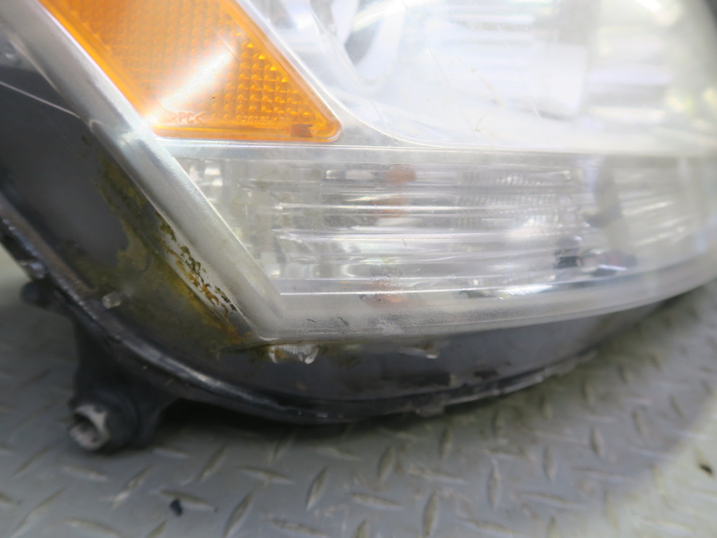 09-11 Mercedes W164 Ml-class Front Right Halogen Headlight Lamp OEM