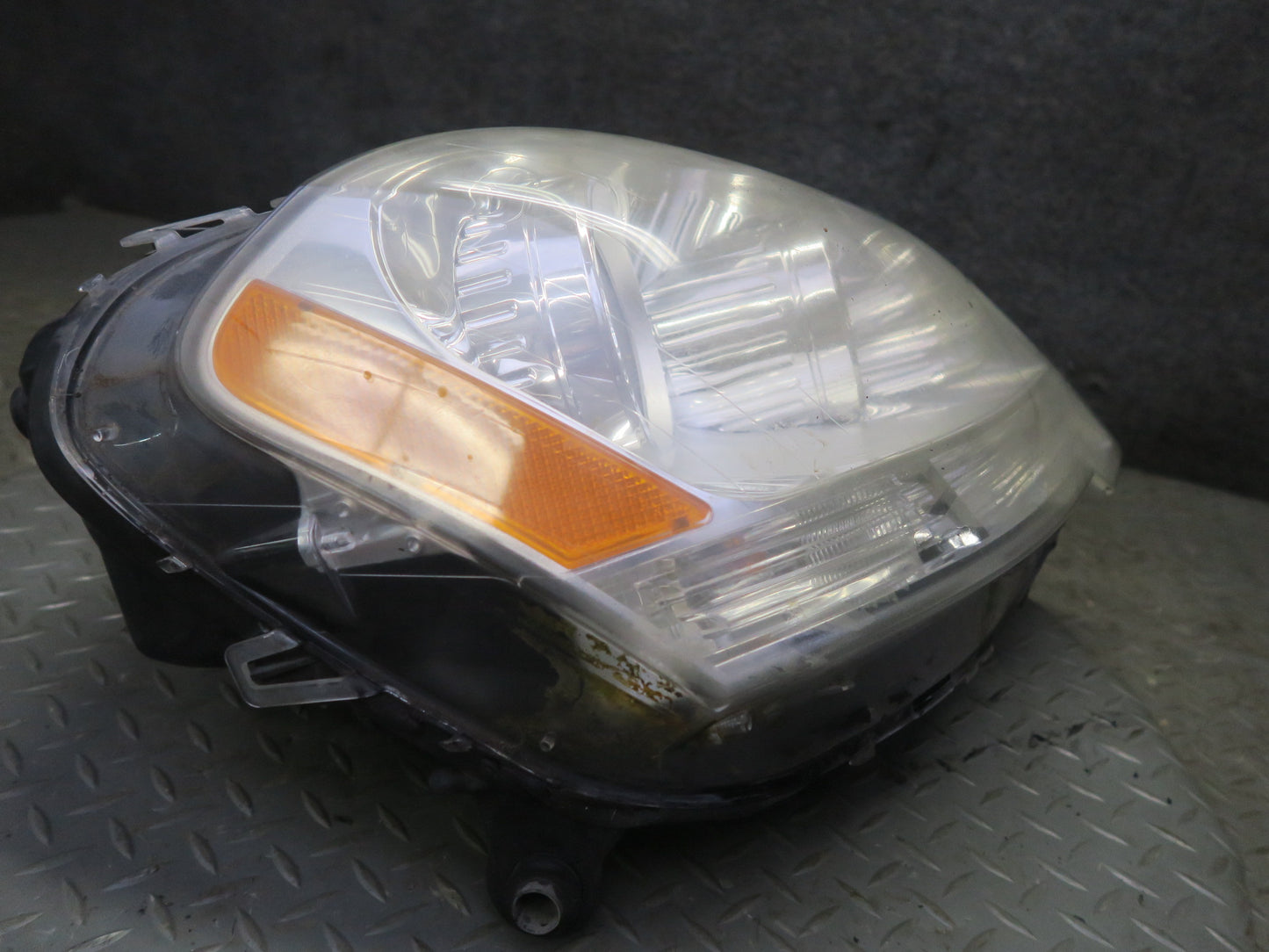 09-11 Mercedes W164 Ml-class Front Right Halogen Headlight Lamp OEM