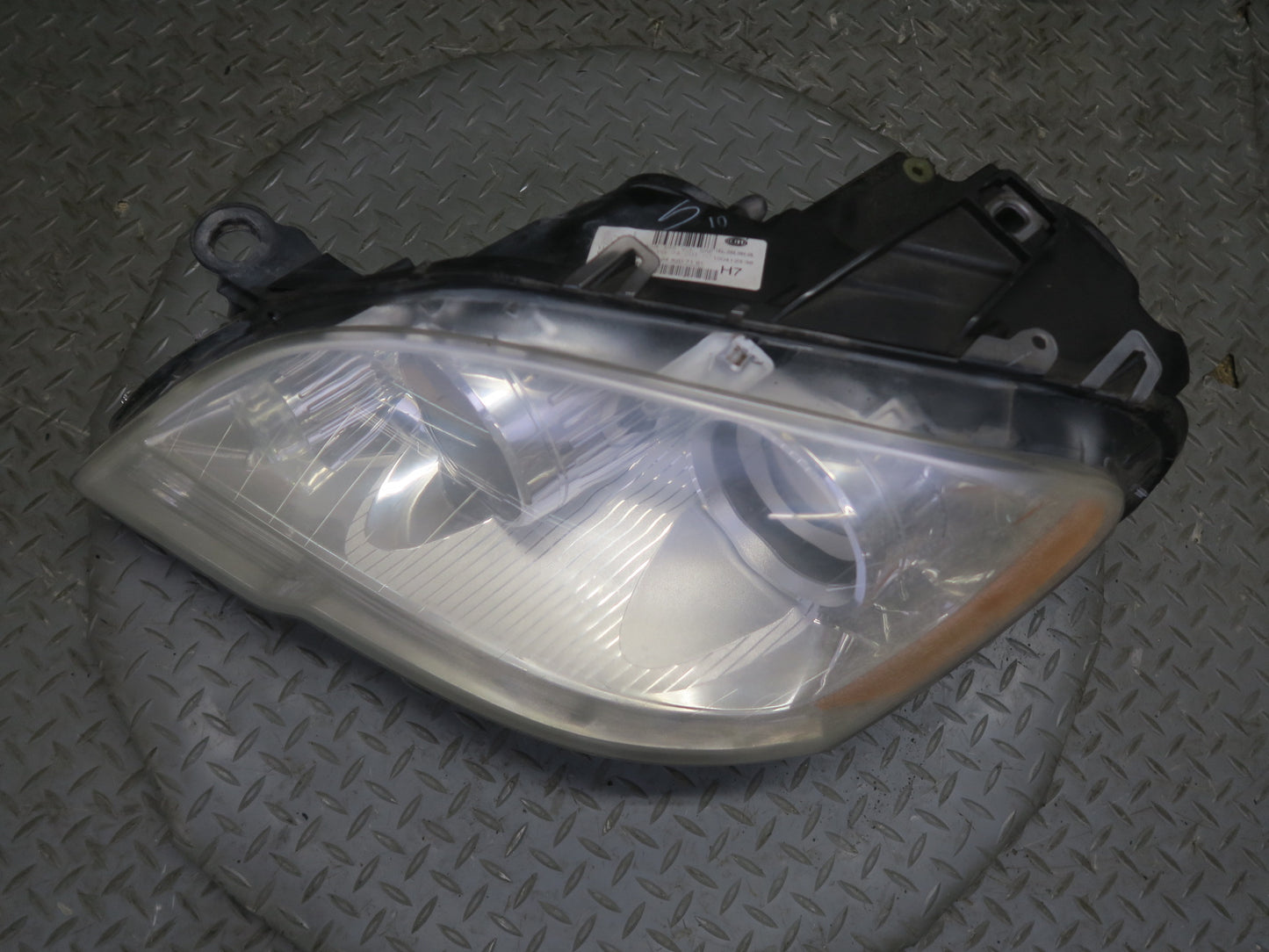 09-11 Mercedes W164 Ml-class Front Left Halogen Headlight Lamp 1648207161 OEM