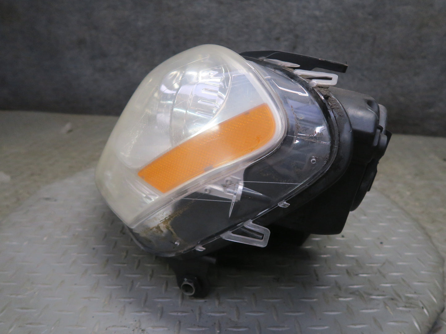 09-11 Mercedes W164 Ml-class Front Left Halogen Headlight Lamp 1648207161 OEM