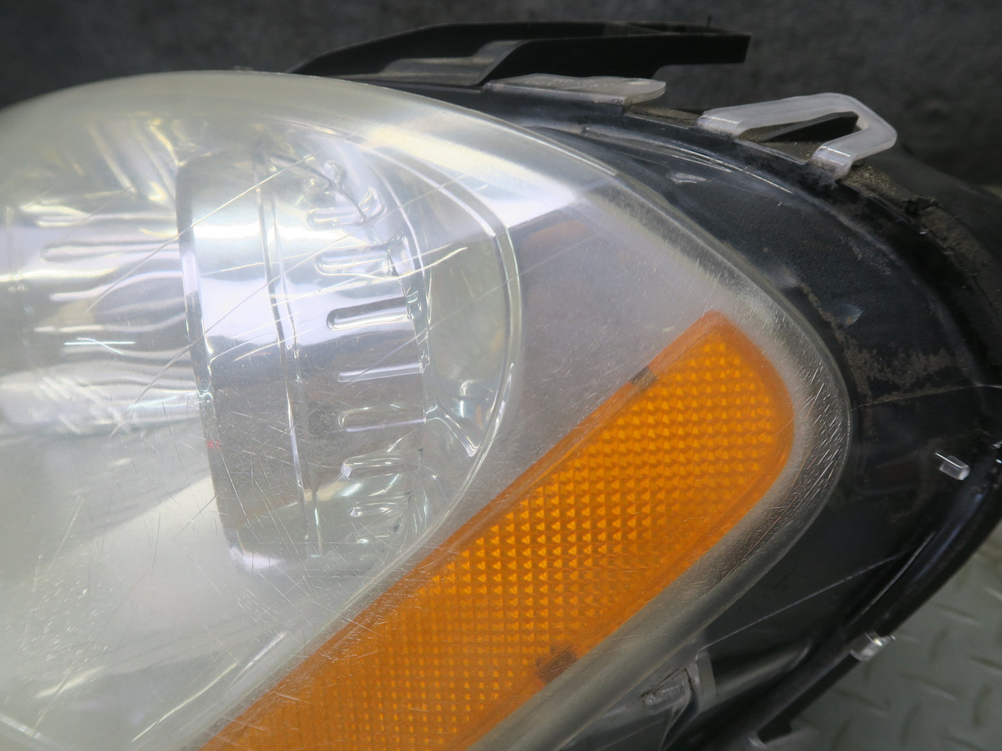 09-11 Mercedes W164 Ml-class Front Left Halogen Headlight Lamp 1648207161 OEM