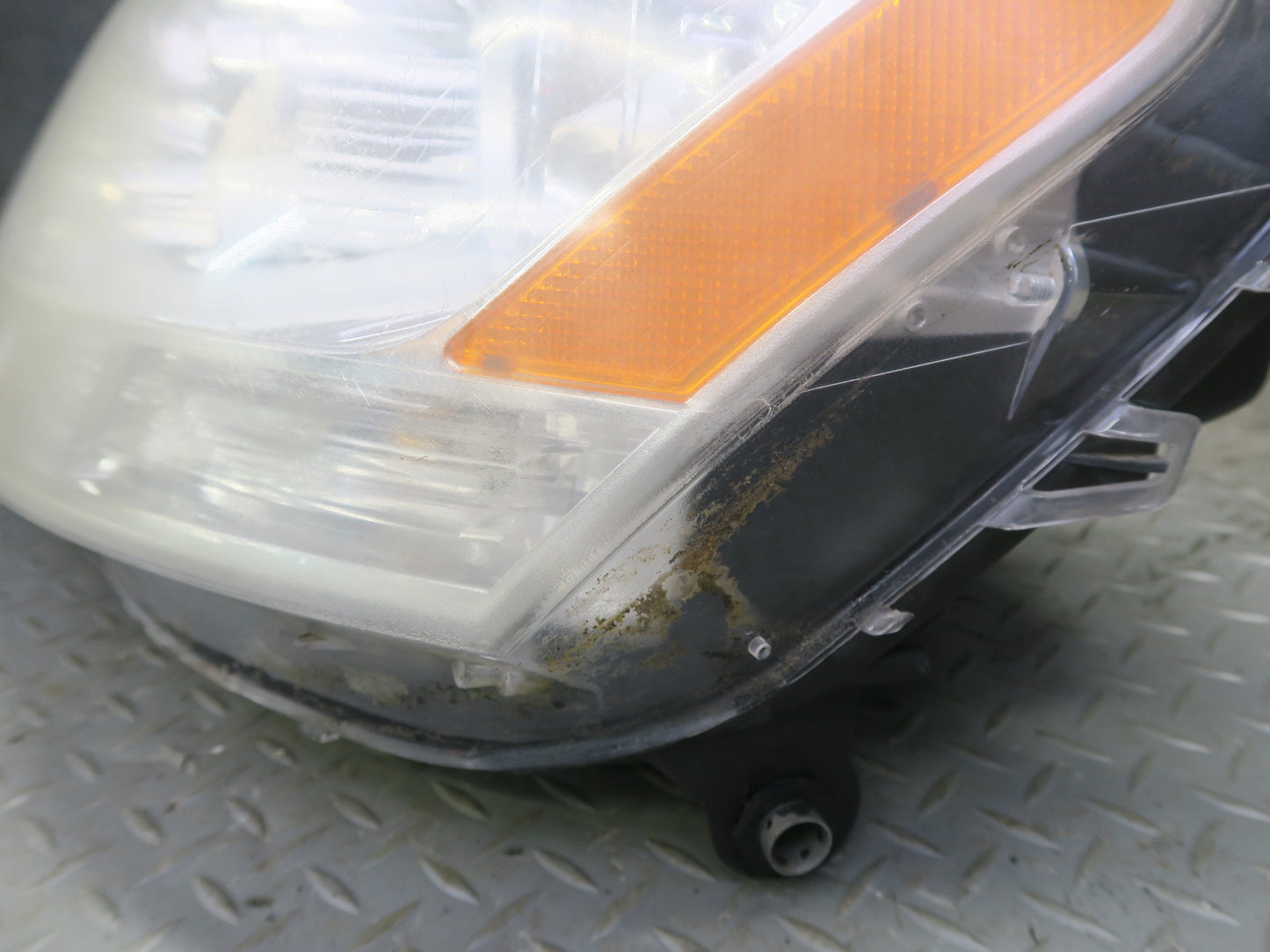 09-11 Mercedes W164 Ml-class Front Left Halogen Headlight Lamp 1648207161 OEM