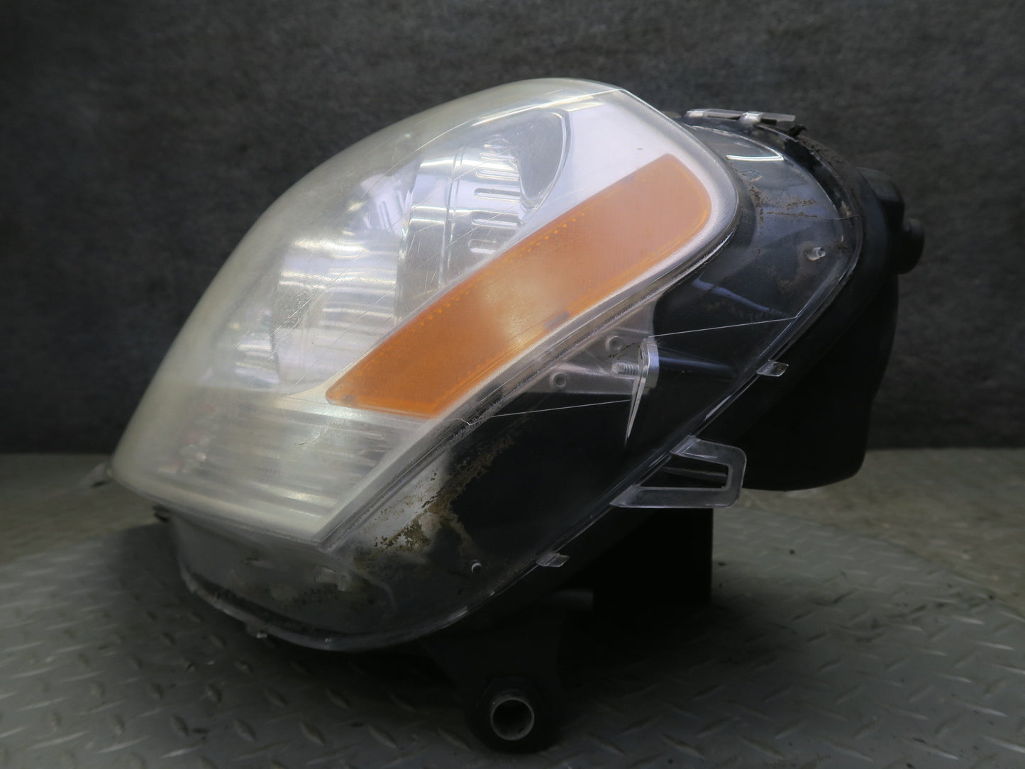 09-11 Mercedes W164 Ml-class Front Left Halogen Headlight Lamp 1648207161 OEM