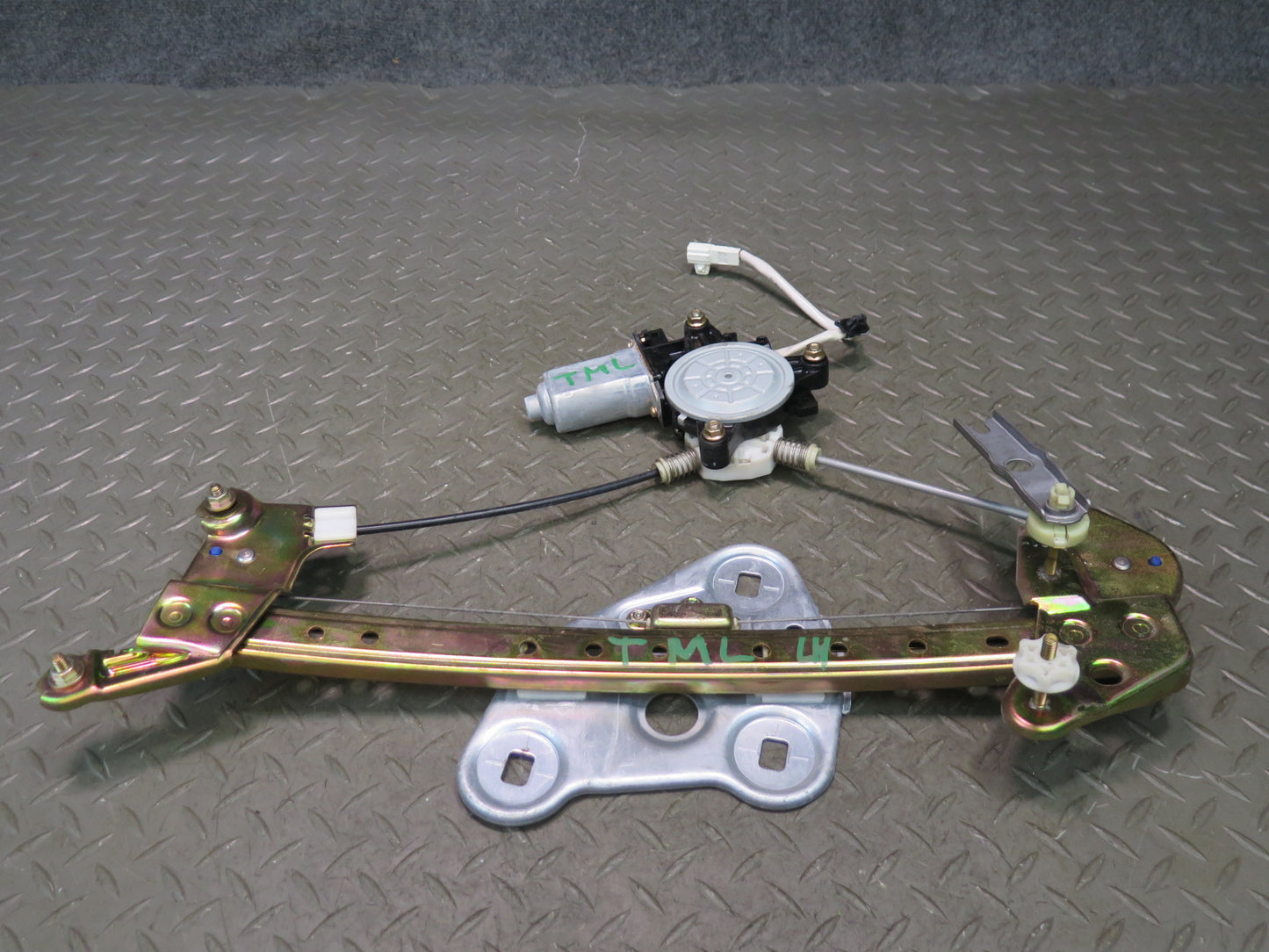 00-05 Toyota MR2 Spyder ZZW30L Left Door Window Regulator w Motor OEM