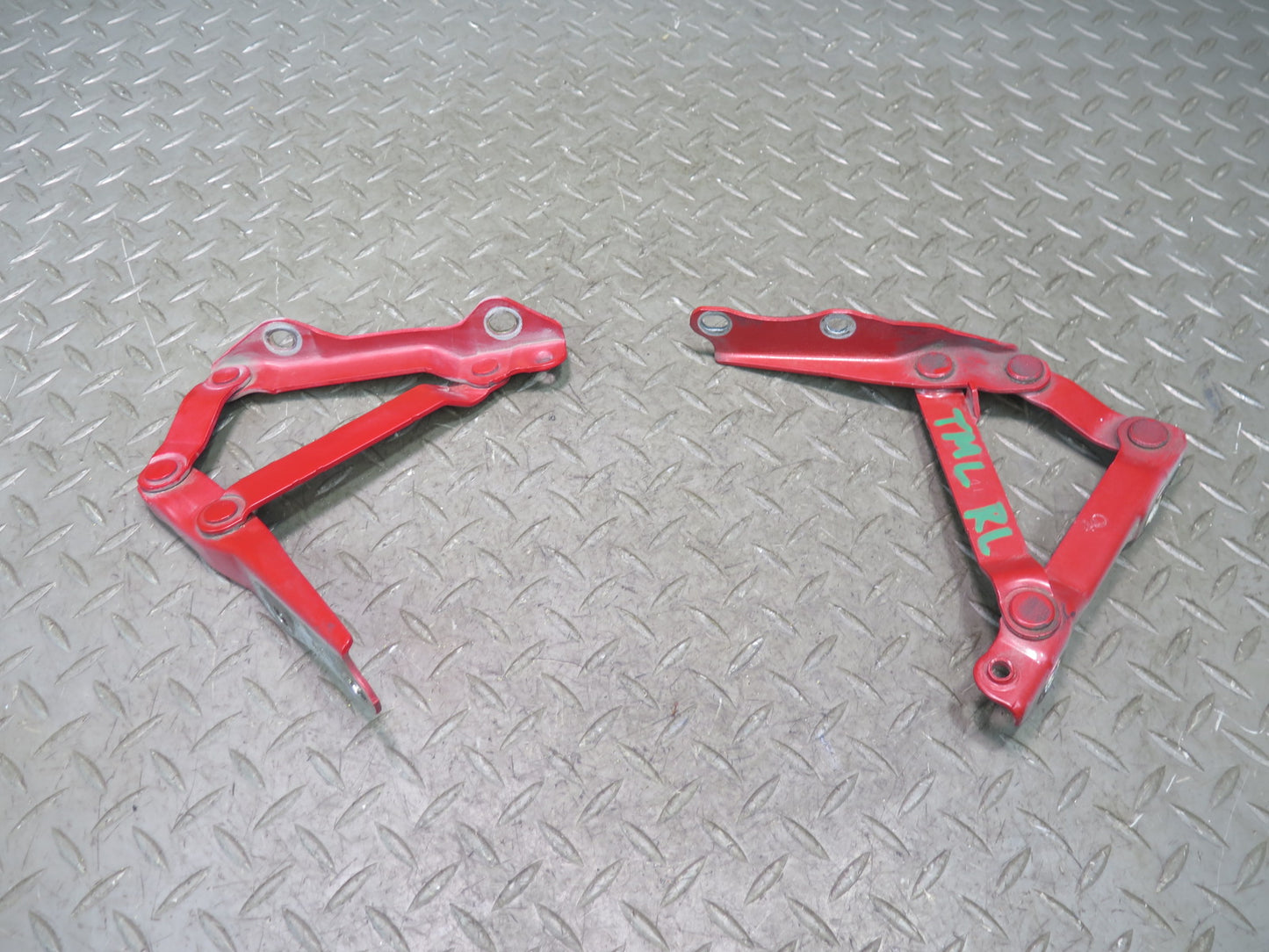 00-05 Toyota MR2 Spyder ZZW30L Rear Left & Right Engine Lid Hood Hinge Set OEM
