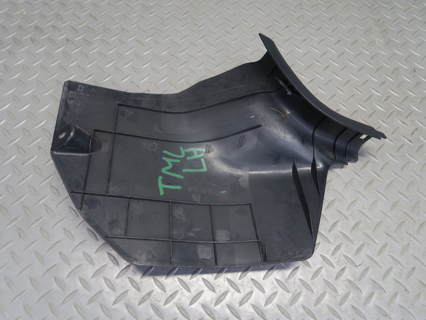00-05 Toyota MR2 Spyder ZZW30L Set of 2 Front Kick Trim Cover Panel OEM