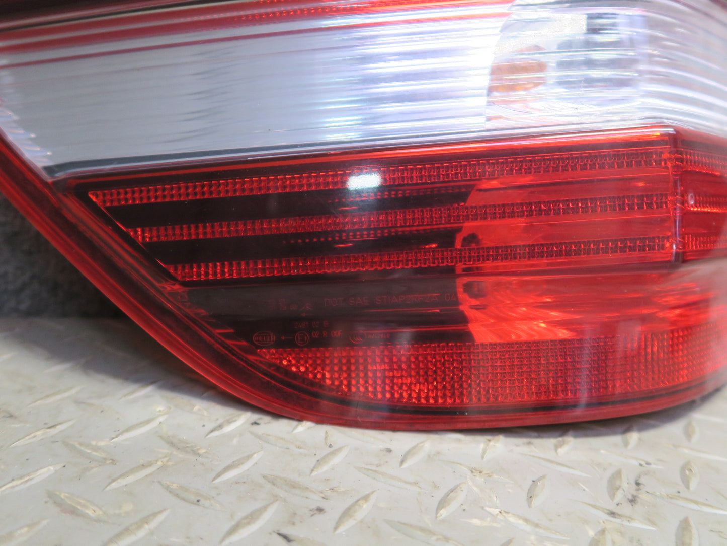 09-11 Mercedes W164 Ml-class Rear Right & Left Tail Light Lamp Set OEM