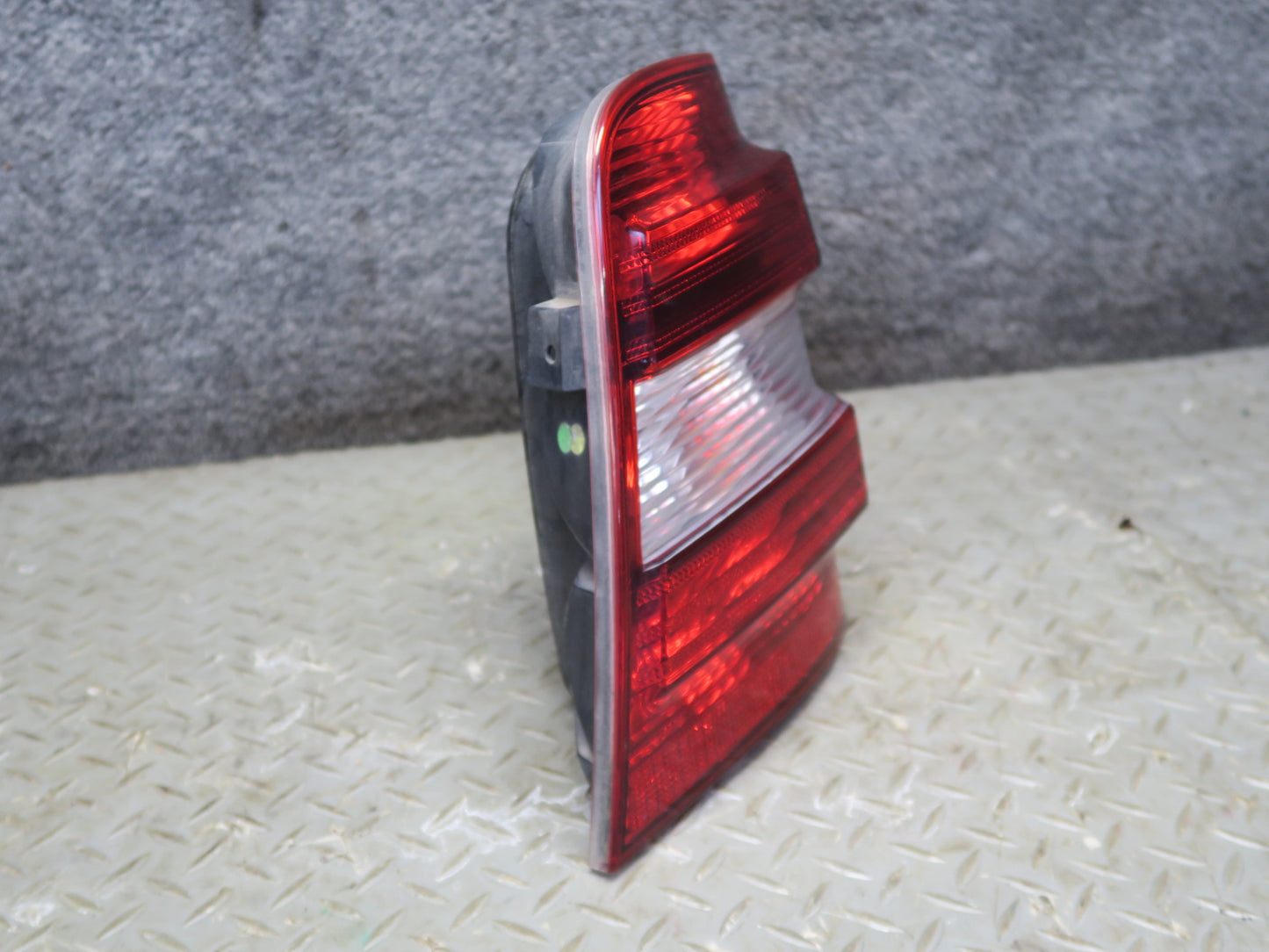 09-11 Mercedes W164 Ml-class Rear Right & Left Tail Light Lamp Set OEM
