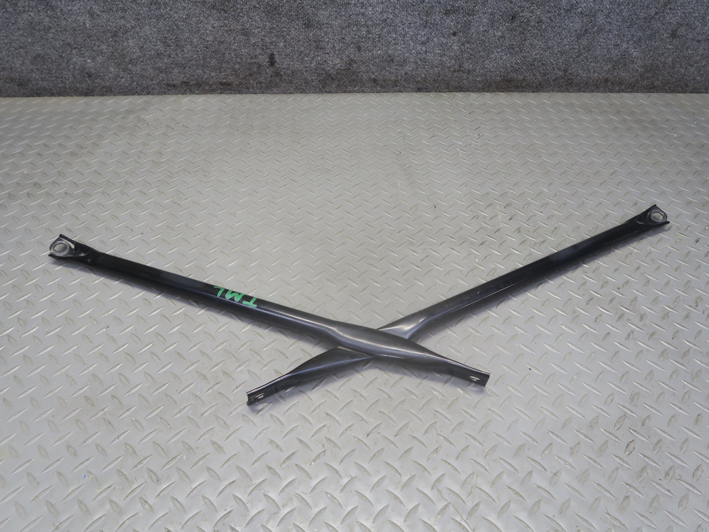 00-05 Toyota MR2 Spyder ZZW30L Rear Strut Engine Cross Bar Brace OEM