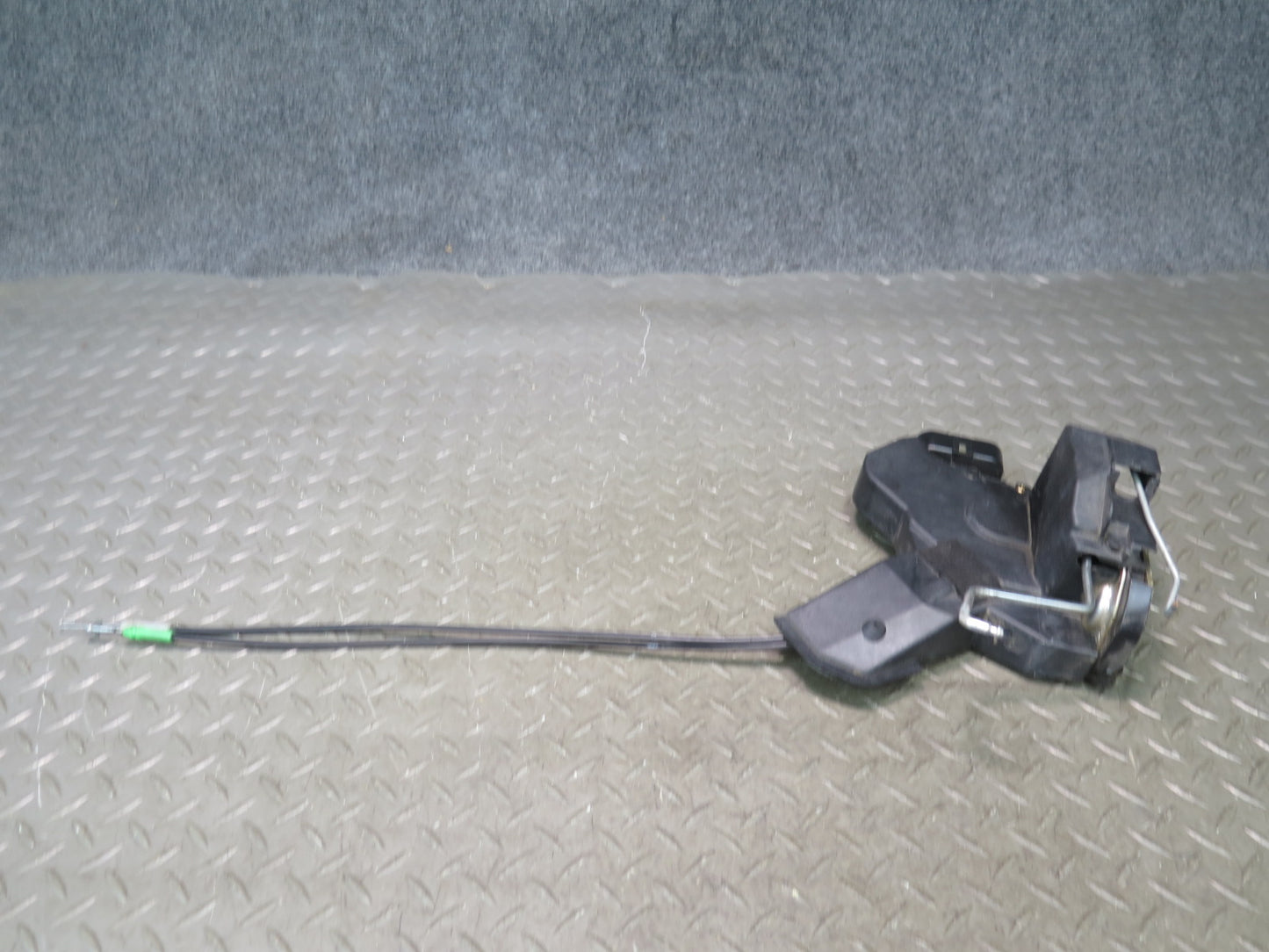 00-05 Toyota MR2 Spyder ZZW30L Right Door Lock Latch Actuator OEM