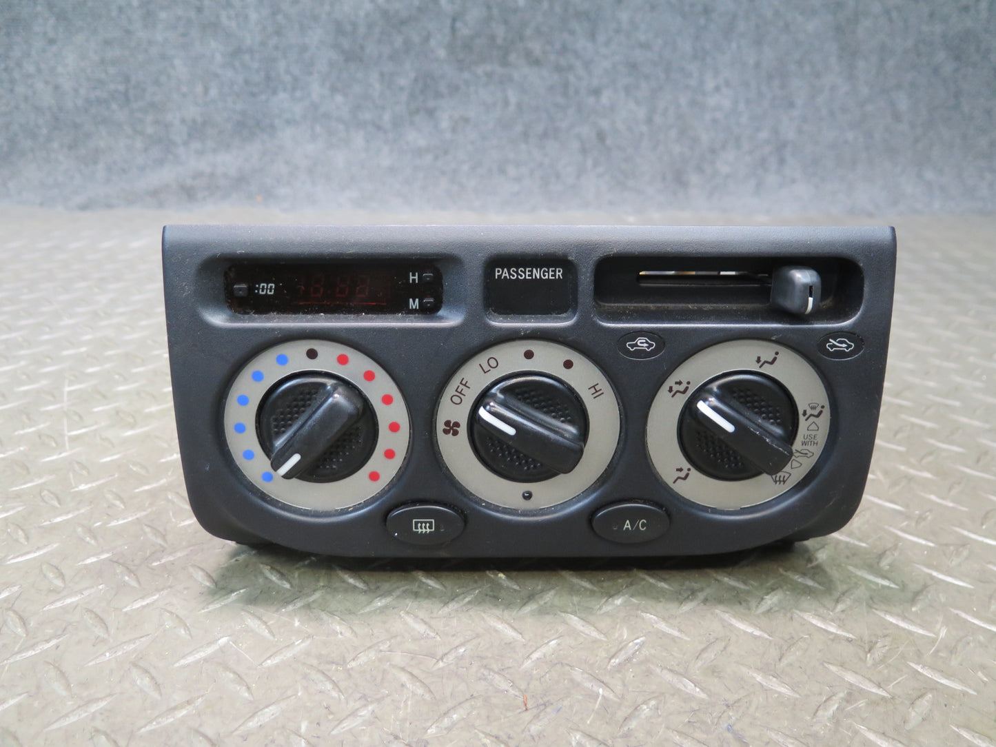 00-05 Toyota MR2 Spyder ZZW30L A/C Heater Climate Control Switch Panel OEM