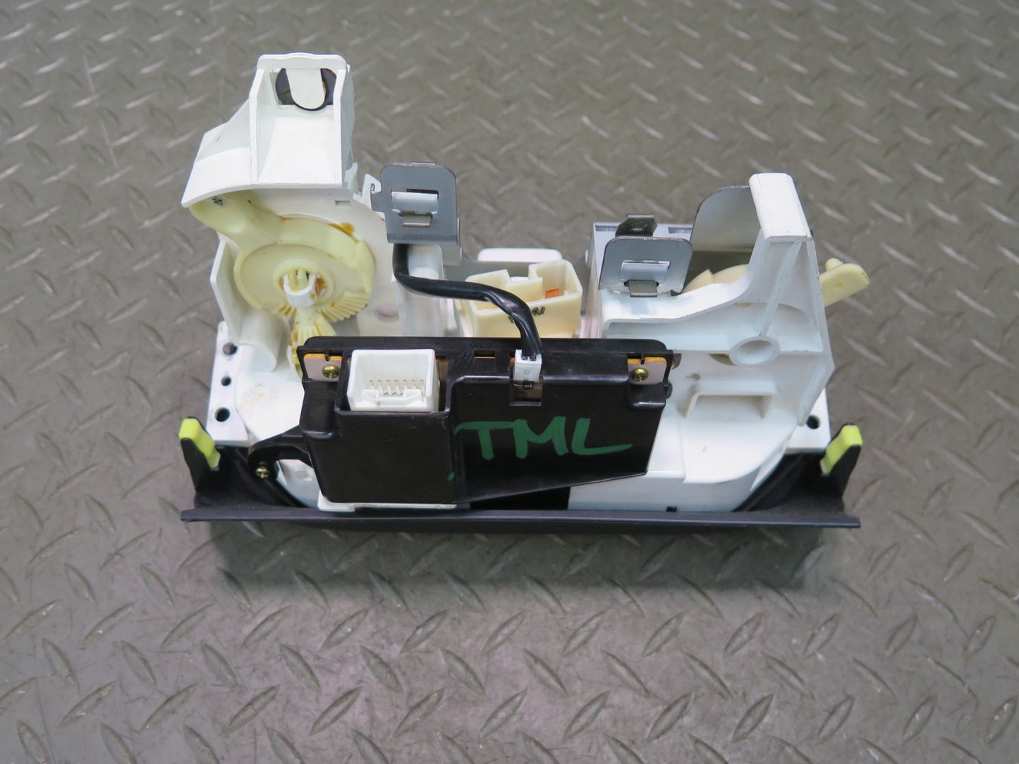 00-05 Toyota MR2 Spyder ZZW30L A/C Heater Climate Control Switch Panel OEM
