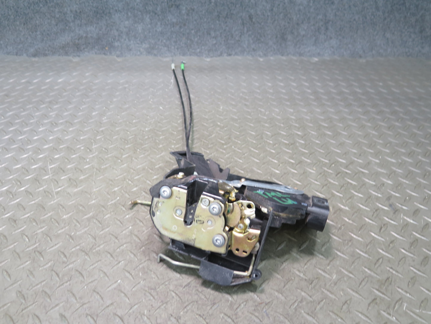 00-05 Toyota MR2 Spyder ZZW30L Left Door Lock Latch Actuator OEM