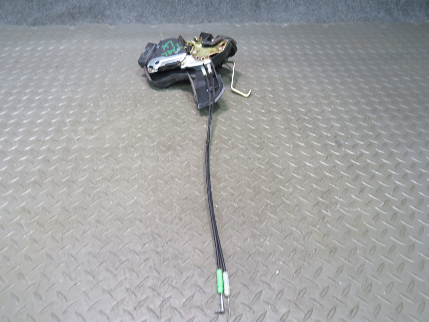 00-05 Toyota MR2 Spyder ZZW30L Left Door Lock Latch Actuator OEM