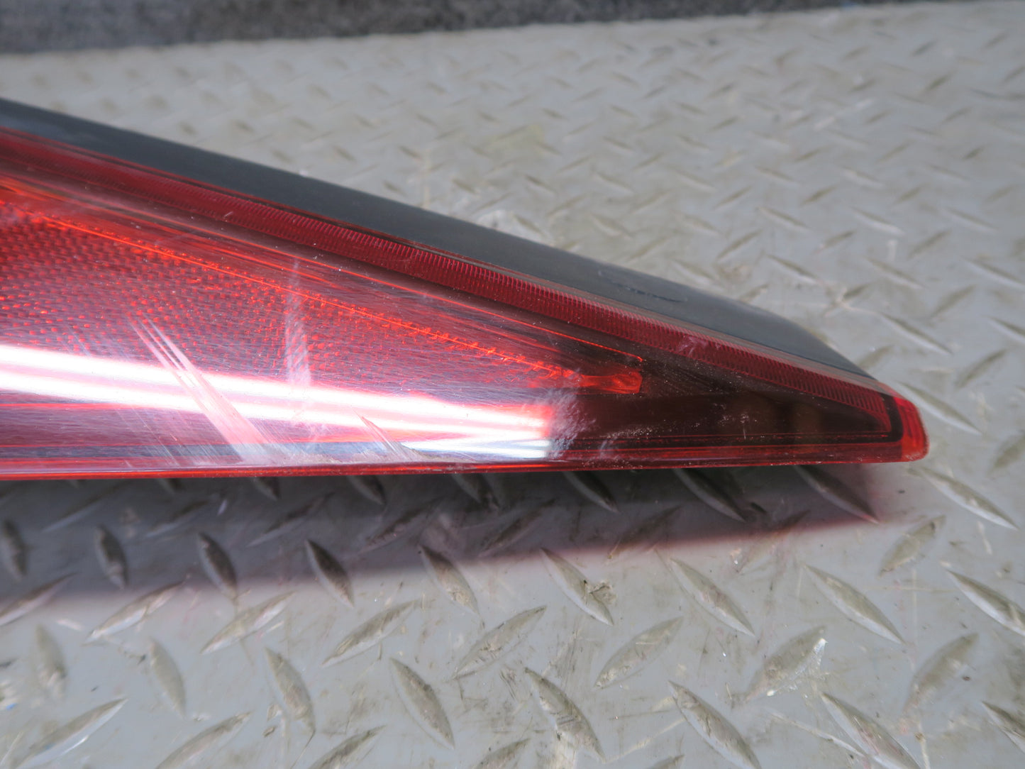 03-05 Nissan Z33 350Z Rear Right LED Tail Light Lamp OEM