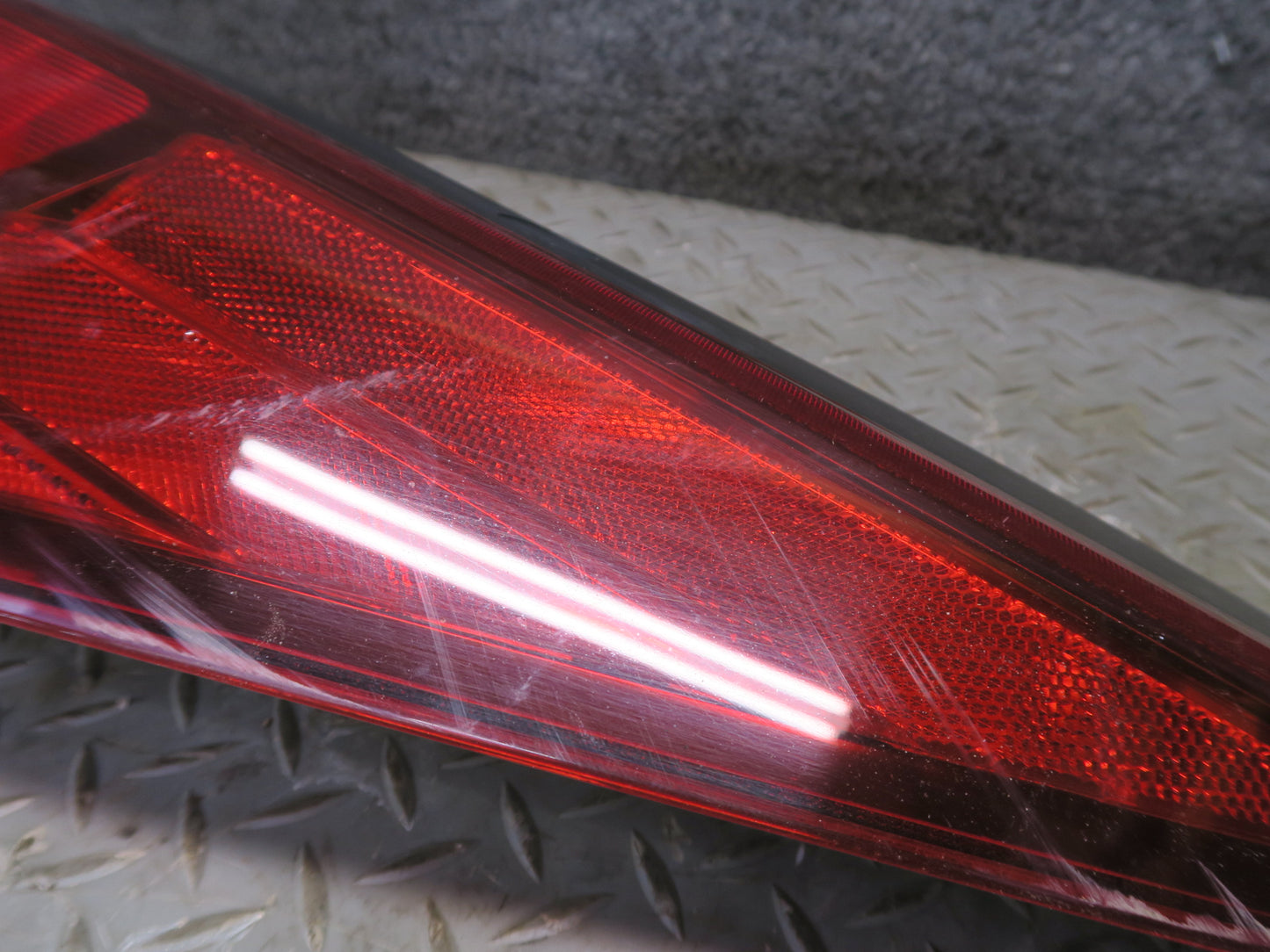 03-05 Nissan Z33 350Z Rear Right LED Tail Light Lamp OEM